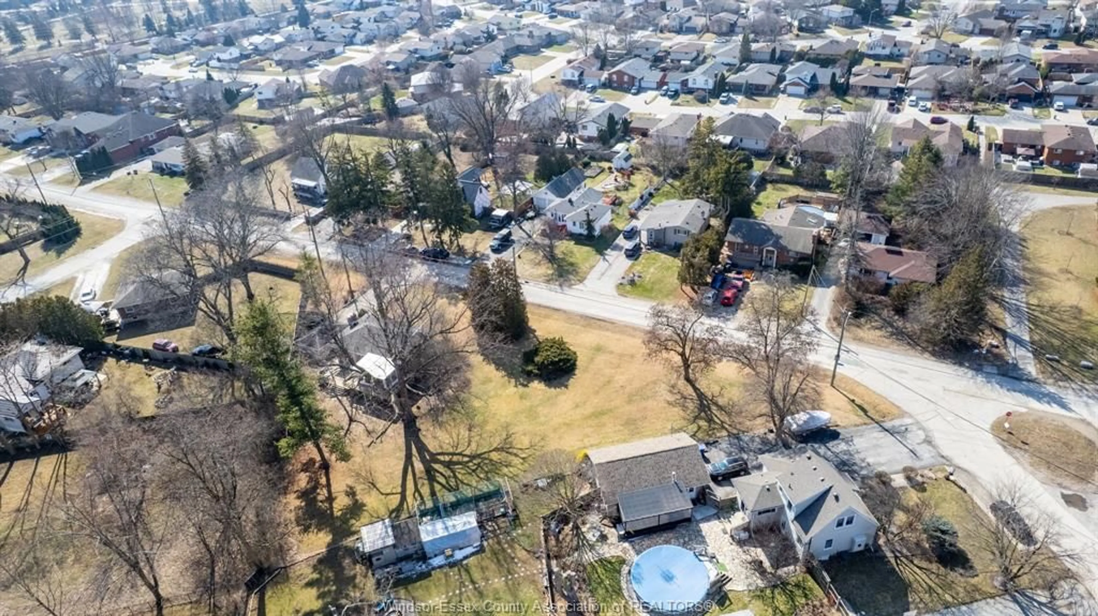 A pic from outside/outdoor area/front of a property/back of a property/a pic from drone, street for V/L MONTGOMERY Dr, LaSalle Ontario N9H 1E8