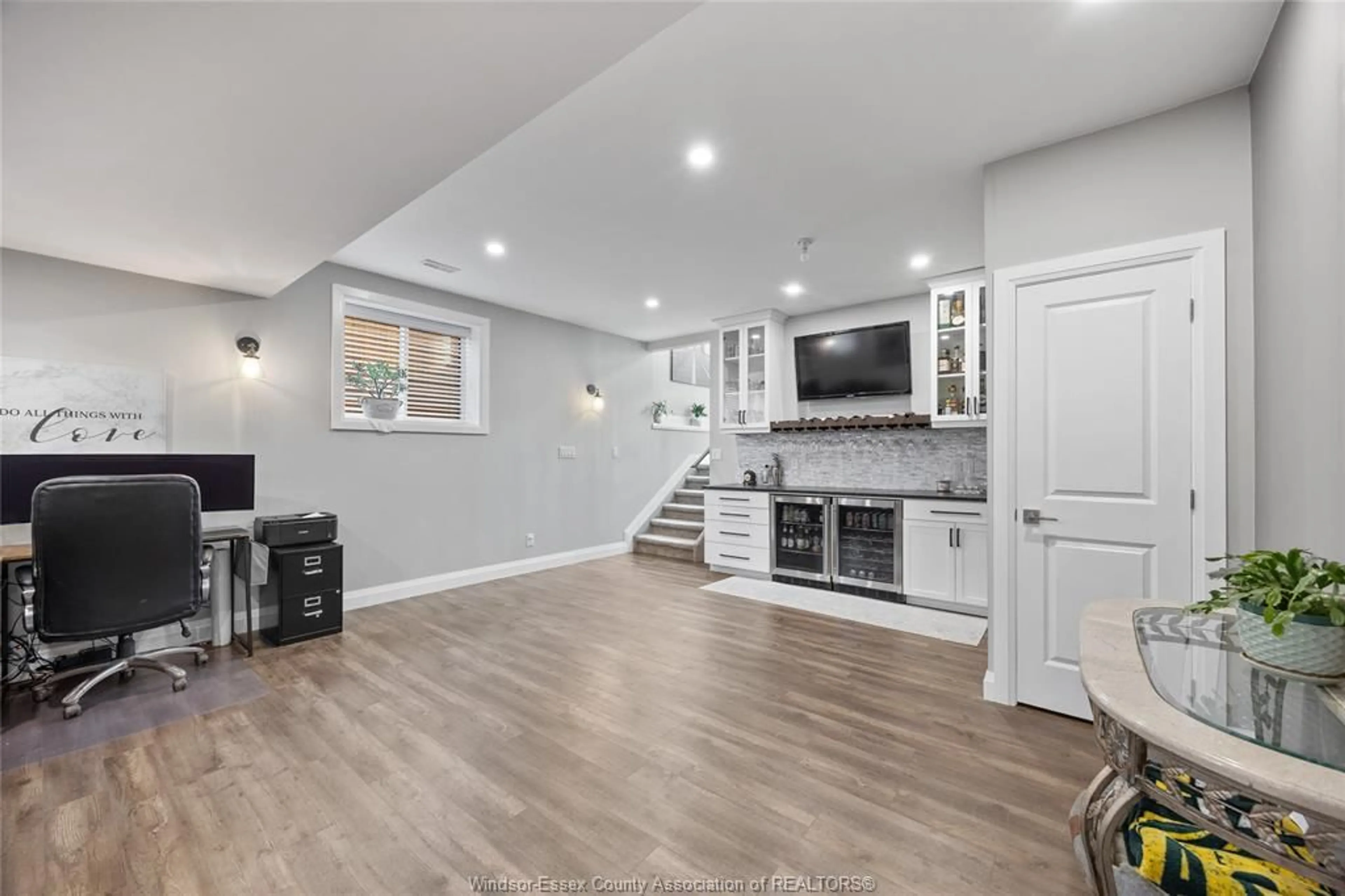 Unknown for 234 MULLEN Cres, Amherstburg Ontario N9V 4C8