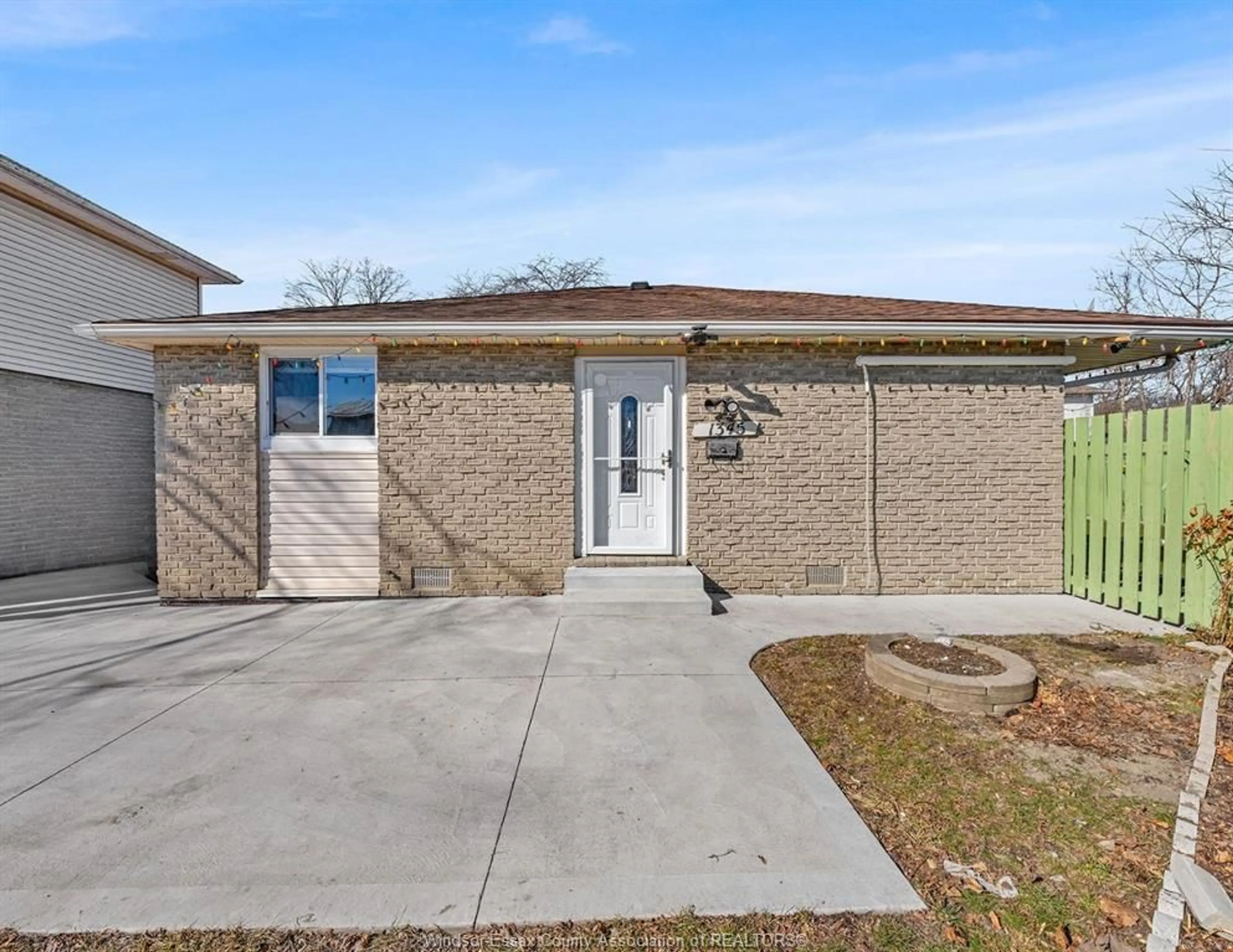 Home with brick exterior material, street for 1345 BENTCLIFFE Crt, Windsor Ontario N8S 4L2