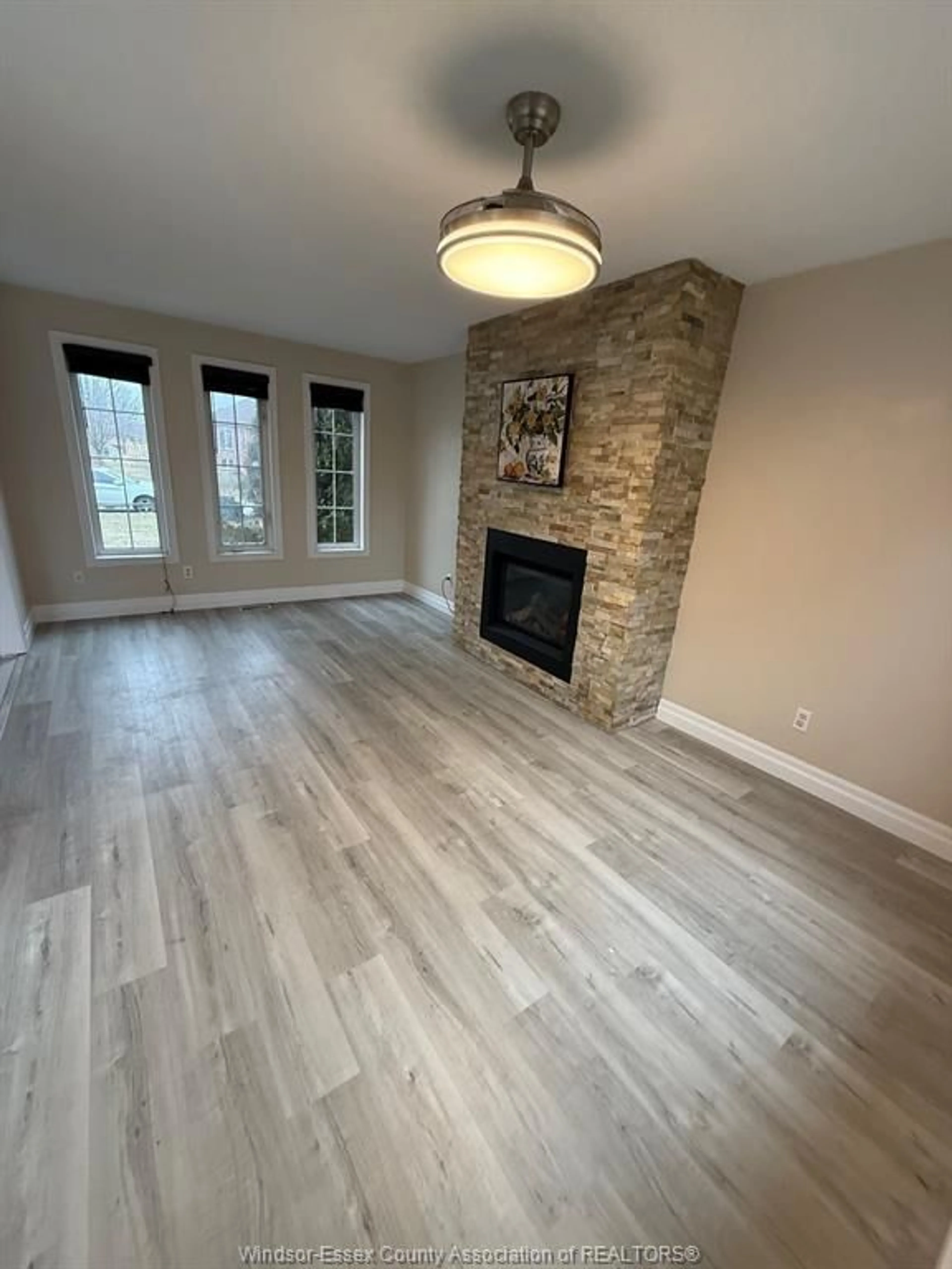 A pic of a room for 216 GERALDINE Cres, Windsor Ontario N9E 4M7