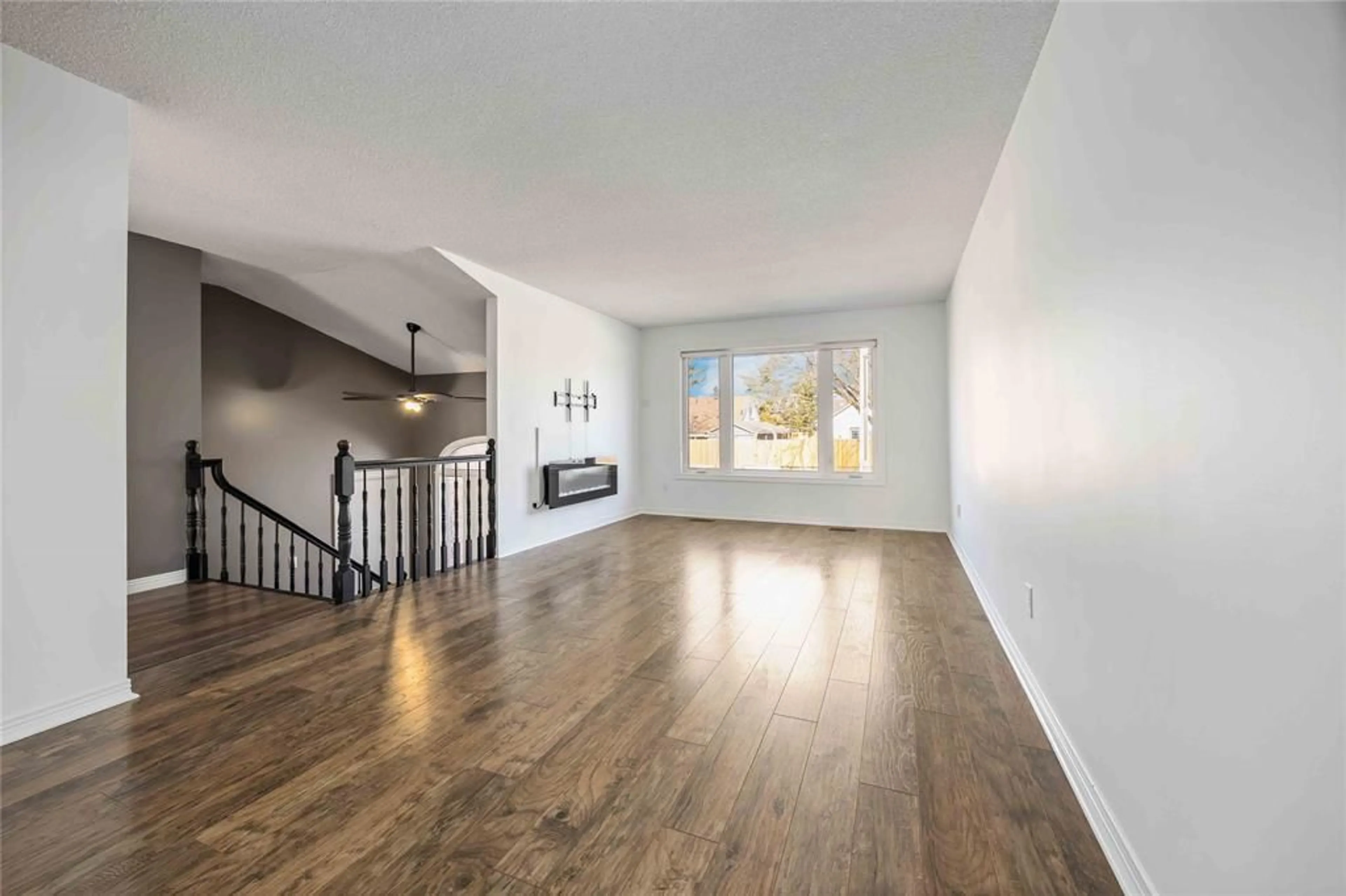 Unknown for 2523 HAMILTON Rd, Sarnia Ontario N0N 1C0