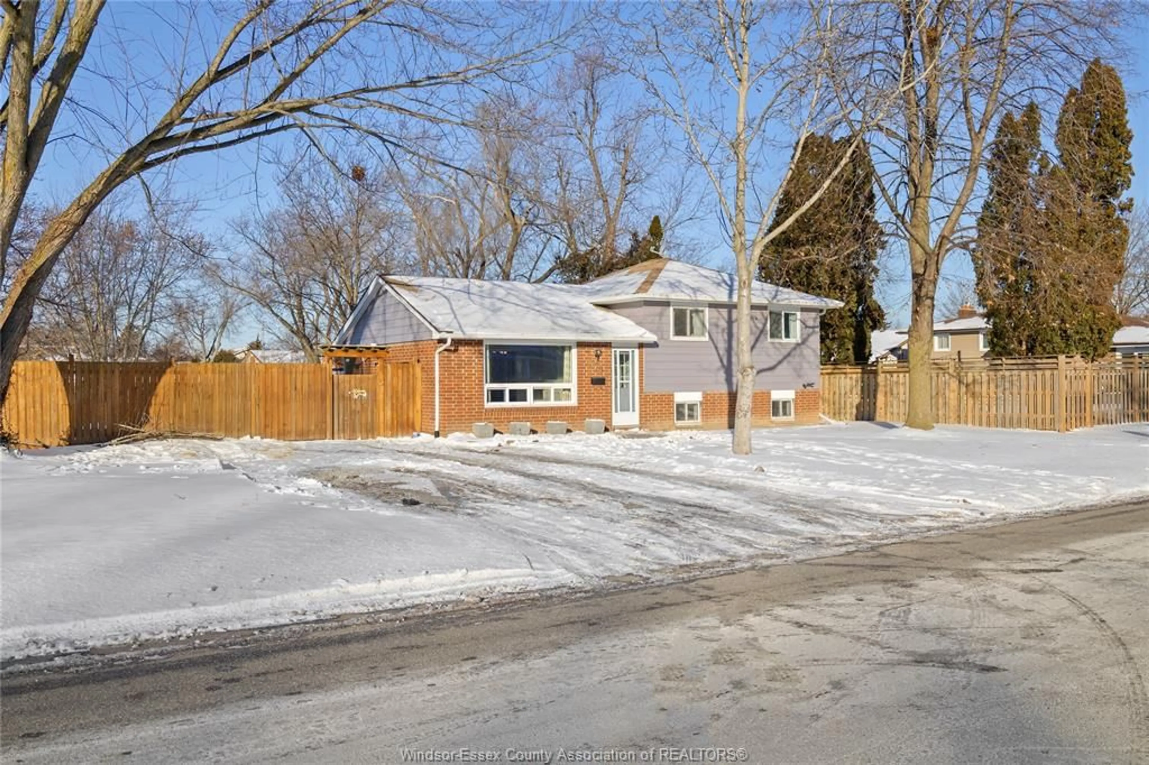 Home with brick exterior material, street for 279 Pacific Ave, Amherstburg Ontario N9V 3E7