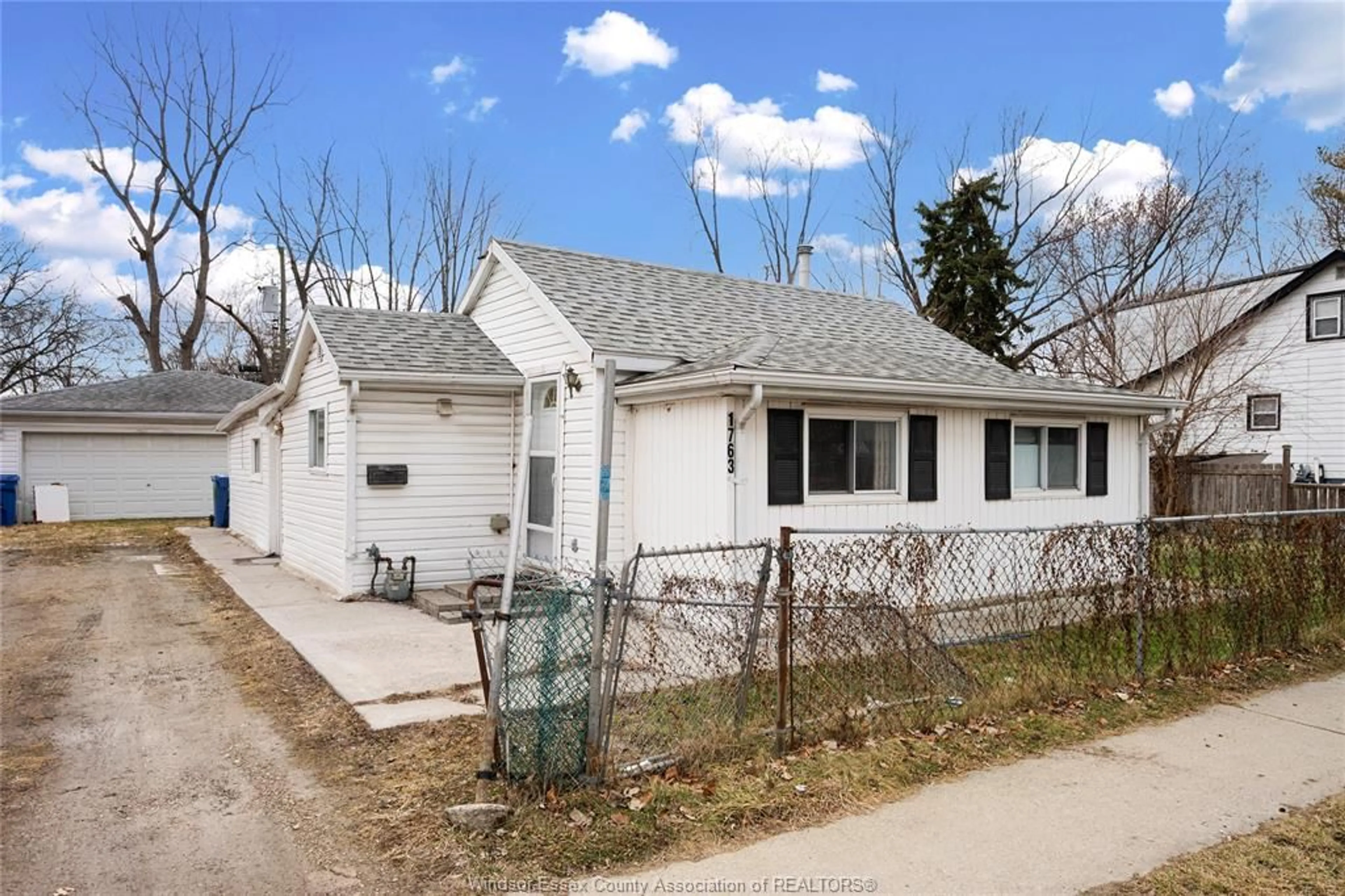 Unknown for 1763 Dominion Blvd, Windsor Ontario N9B 3H6