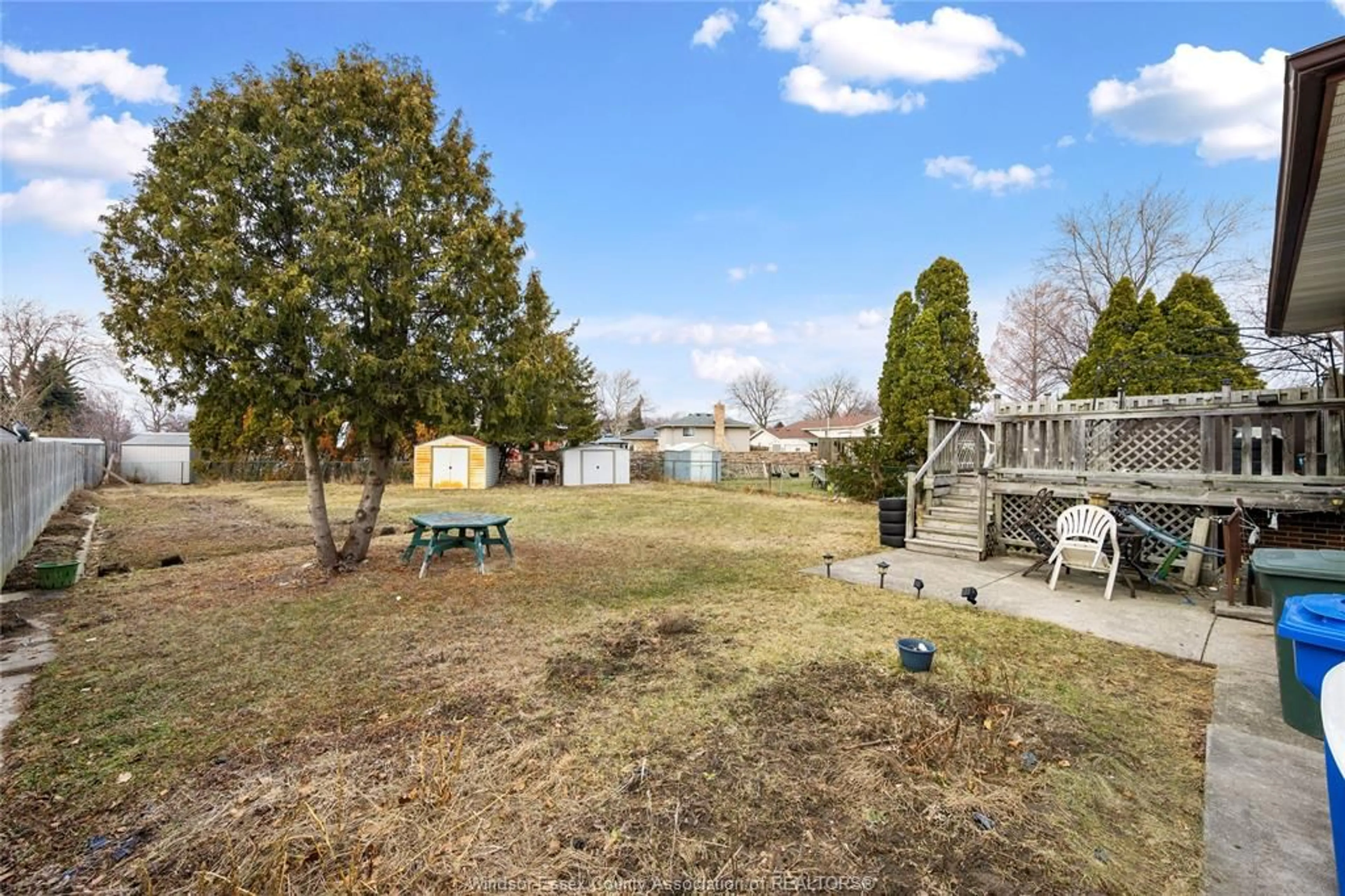 A pic from outside/outdoor area/front of a property/back of a property/a pic from drone, water/lake/river/ocean view for 9606 AVERY Lane, Windsor Ontario N8R 2A2
