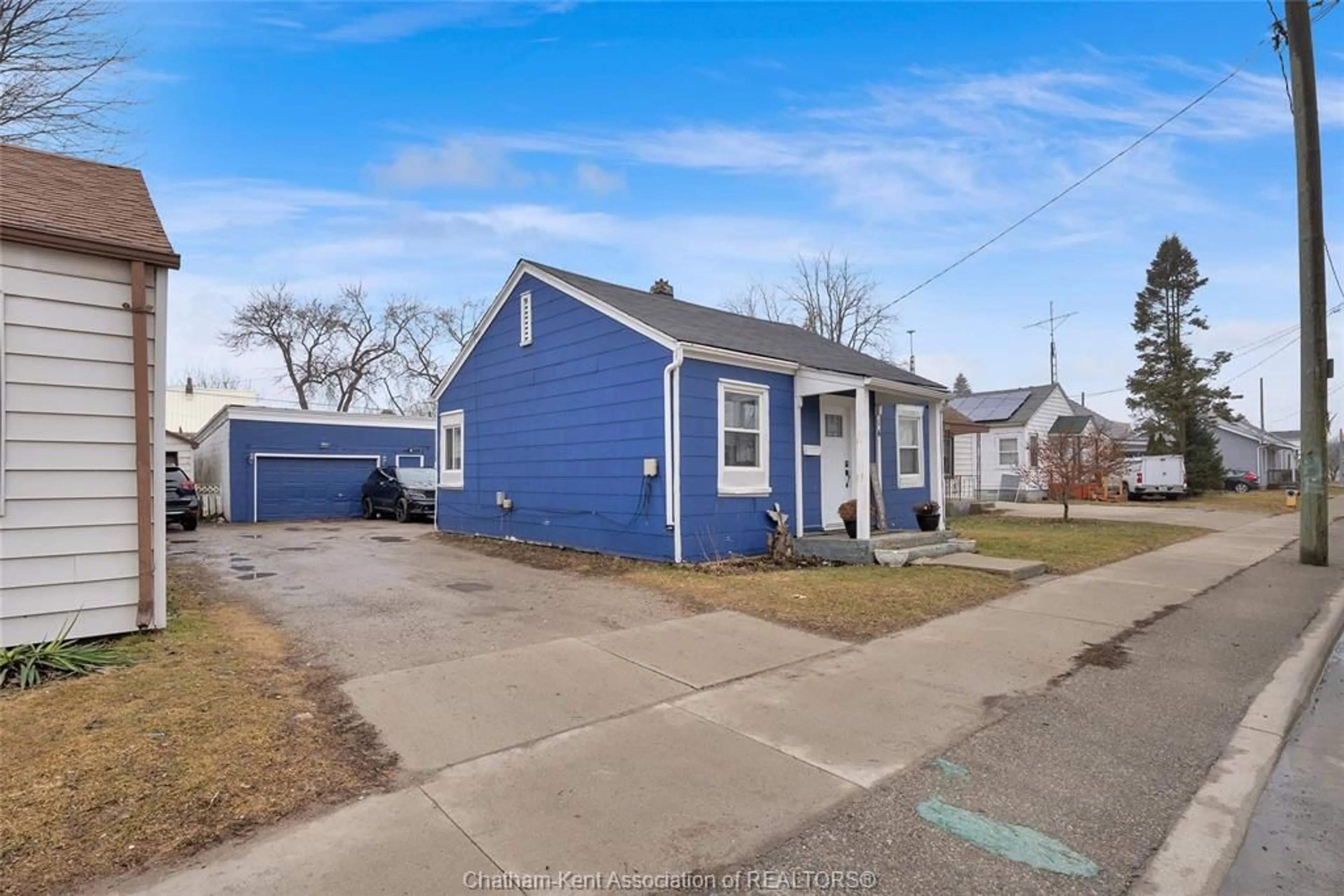 Unknown for 14 McNaughton Ave, Wallaceburg Ontario N8A 1R8