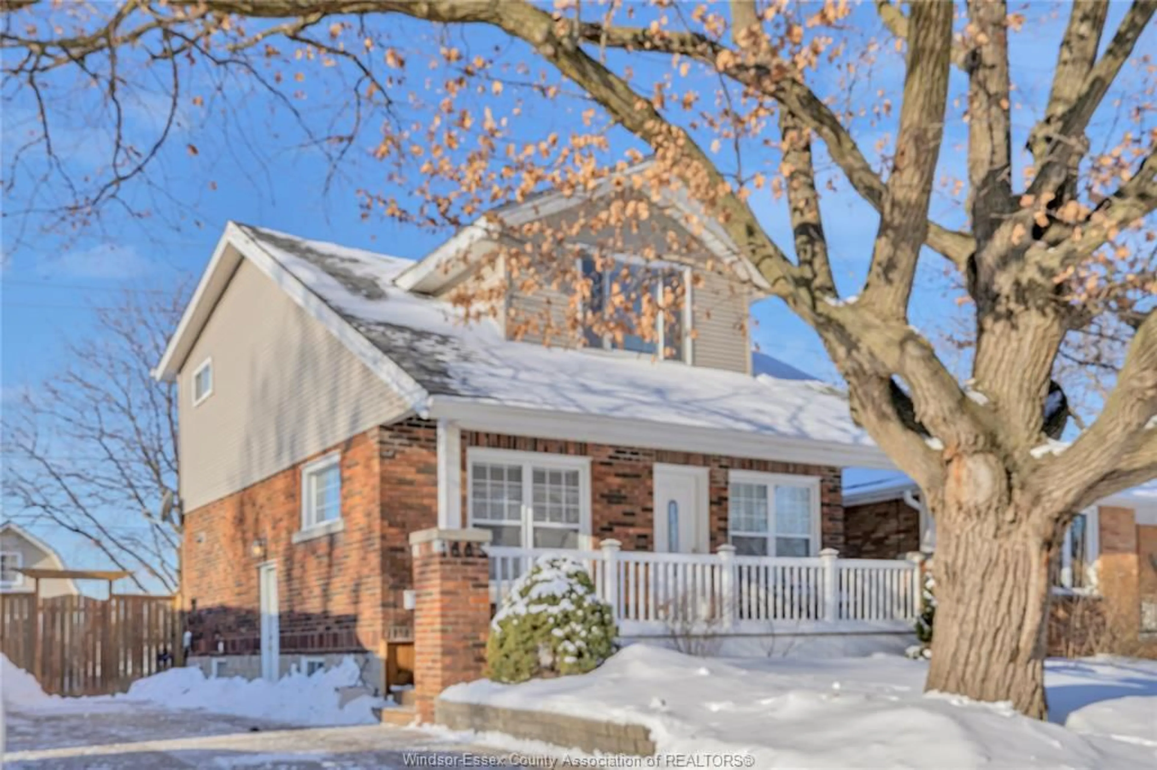 Home with brick exterior material, street for 1605 CENTRAL, Windsor Ontario N8Y 3V9