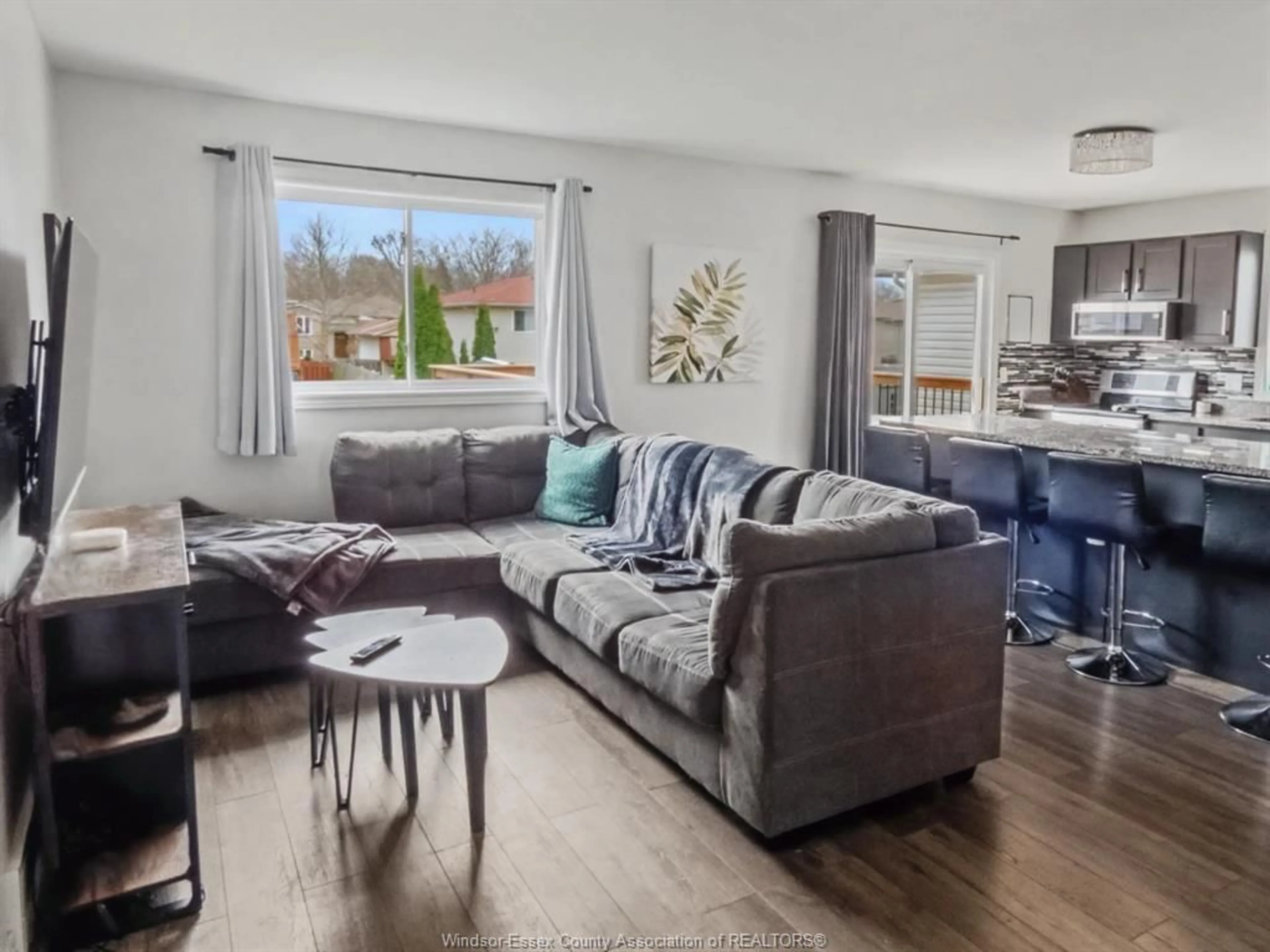 Living room with furniture, unknown for 2120 CURRY Ave, Windsor Ontario N9B 3X9