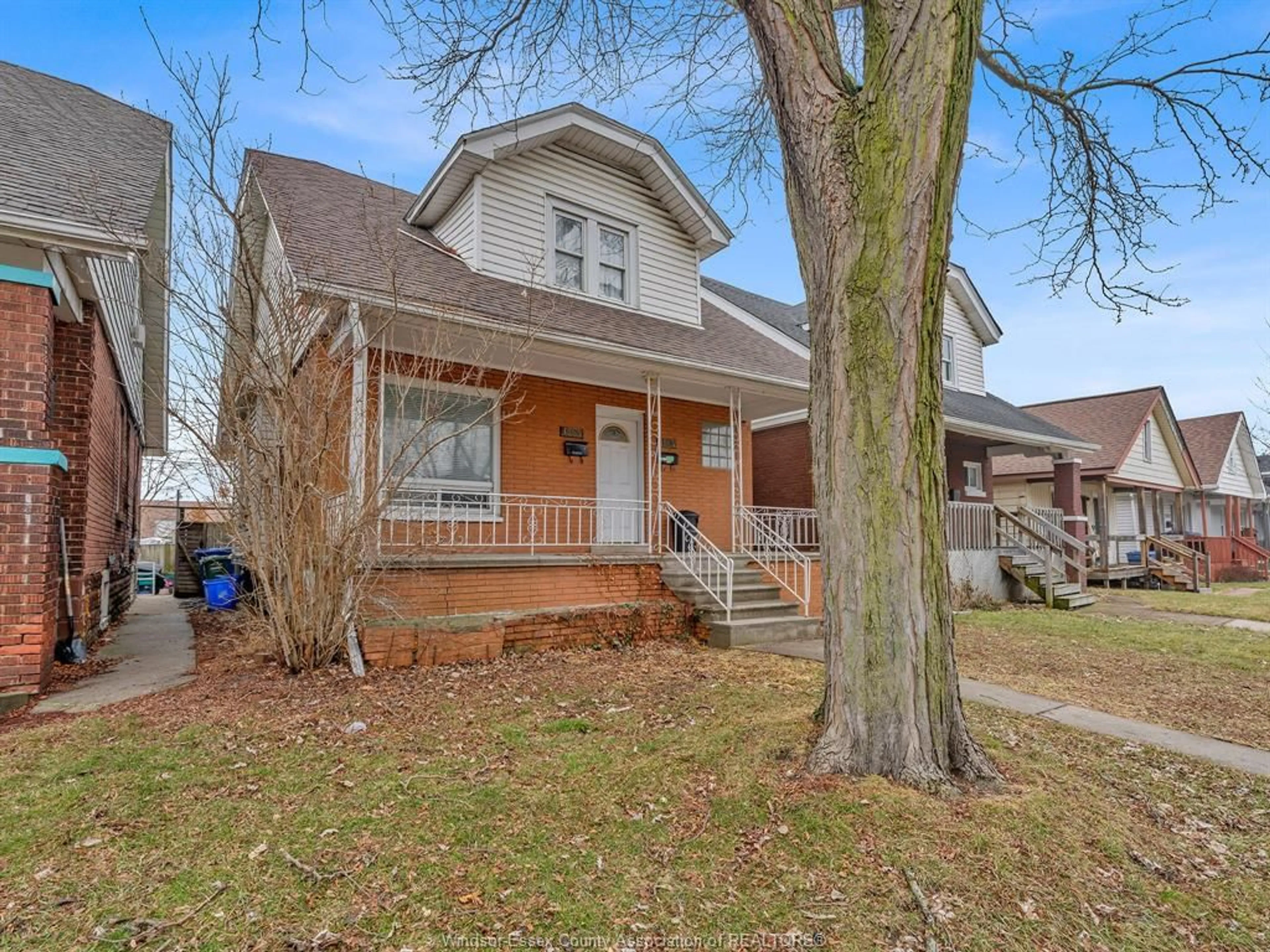 Home with brick exterior material, street for 1563-1563 LILLIAN Ave, Windsor Ontario N8X 4A0