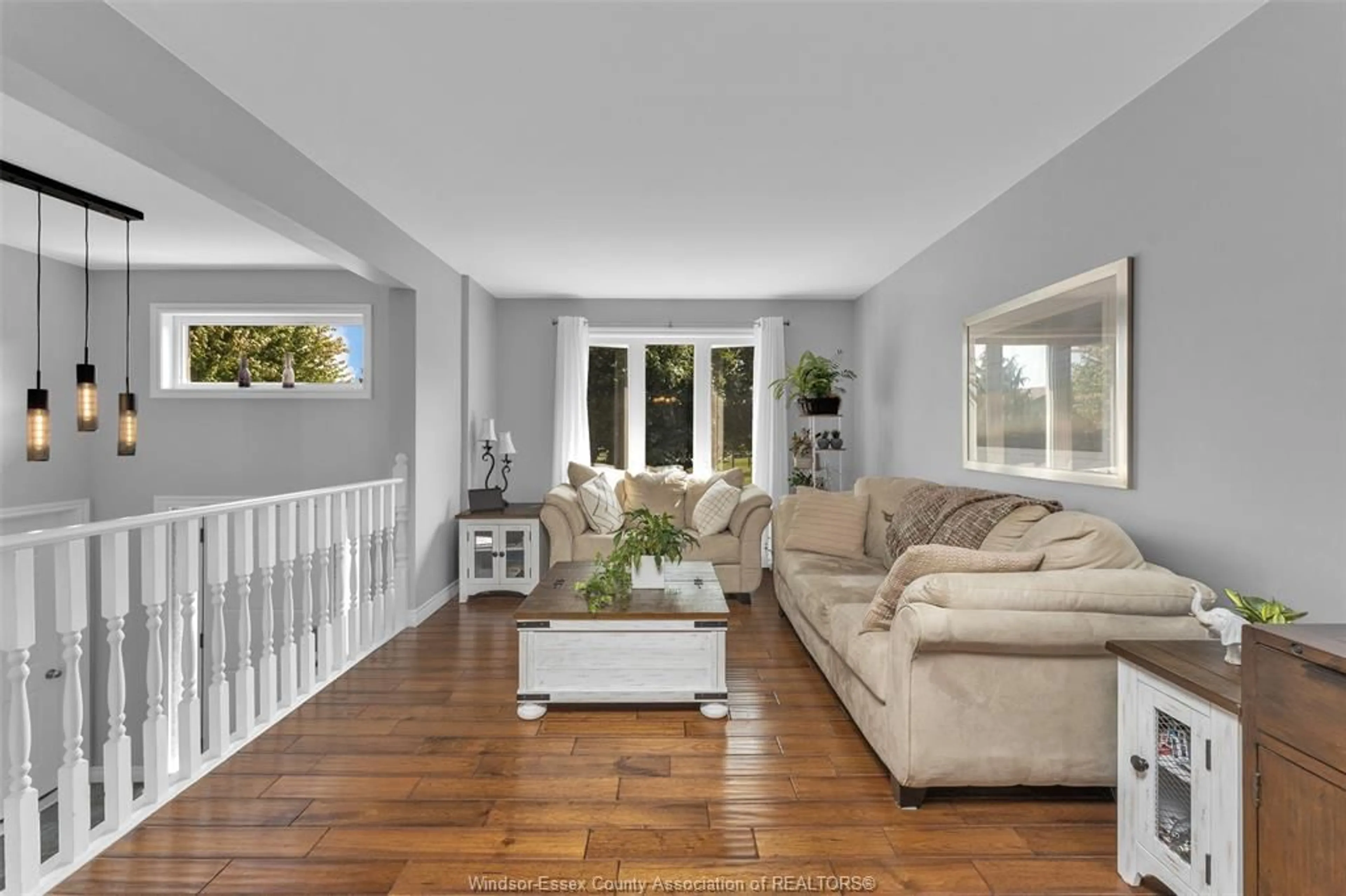 Living room with furniture, unknown for 482 THORN RIDGE, Amherstburg Ontario N9V 3X4