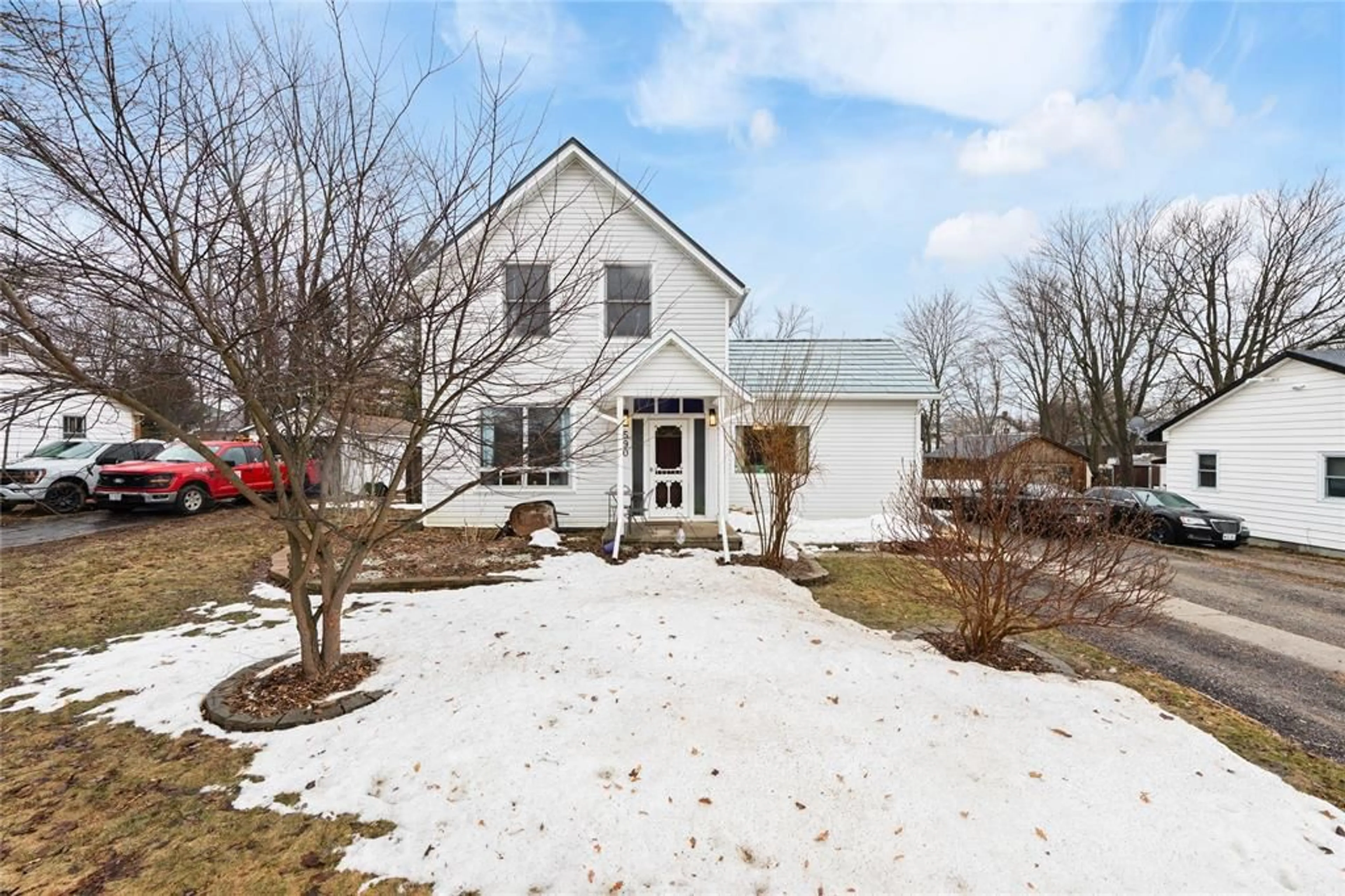 Unknown for 590 SIMCOE St, Warwick-Watford Ontario N0M 2S0