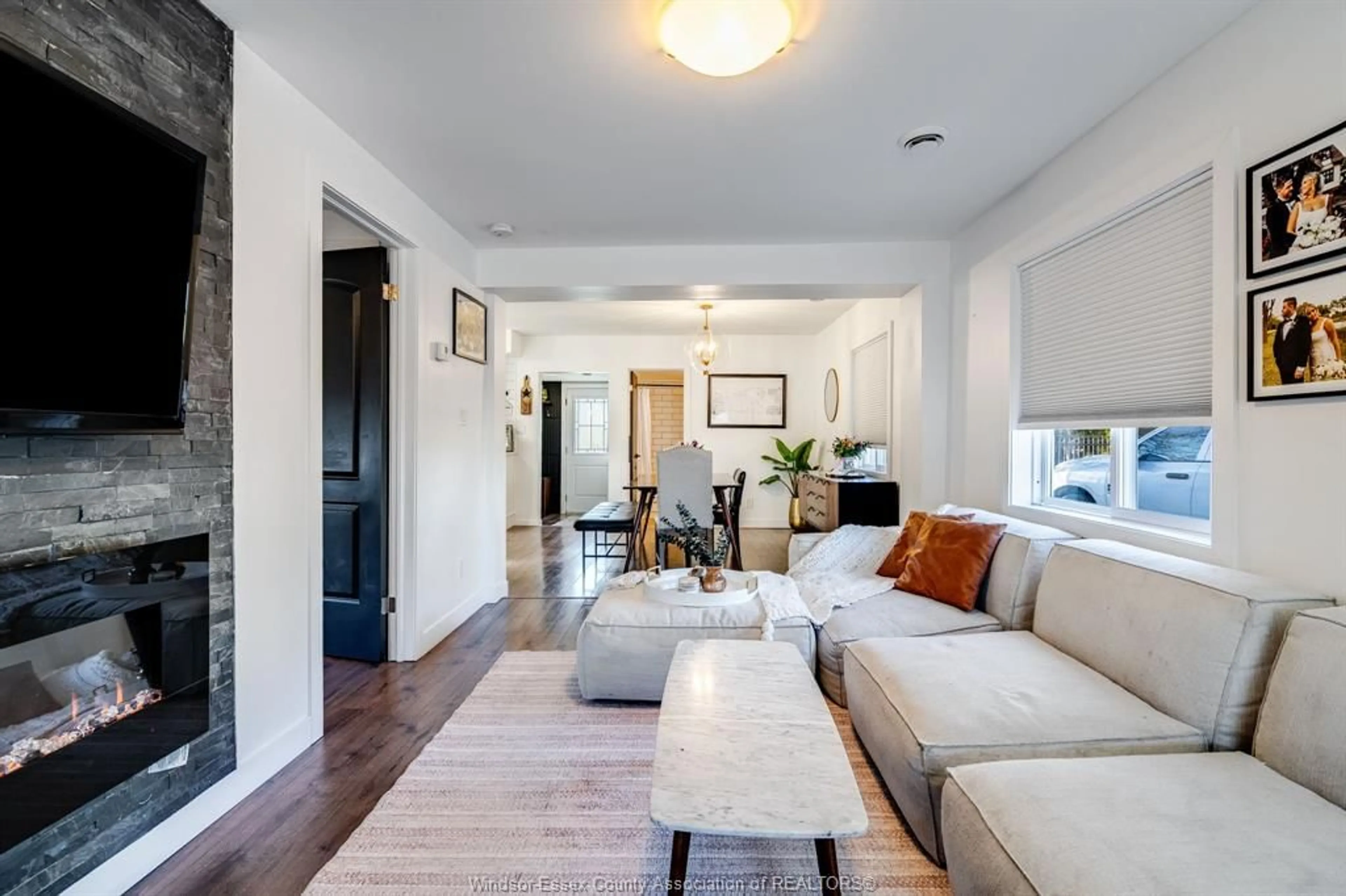 Living room with furniture, unknown for 115 William St, Merlin Ontario N0P 1W0