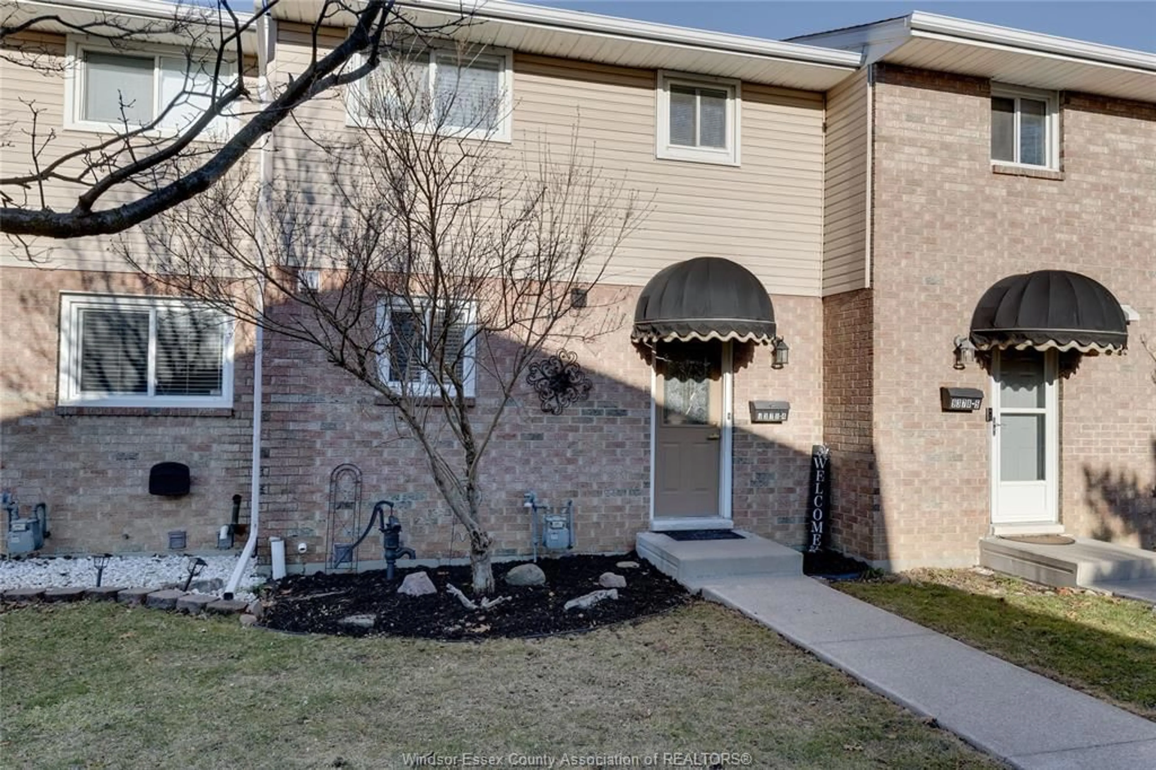 Unknown for 9378 ESPLANADE Dr #4, Windsor Ontario N8R 2A3