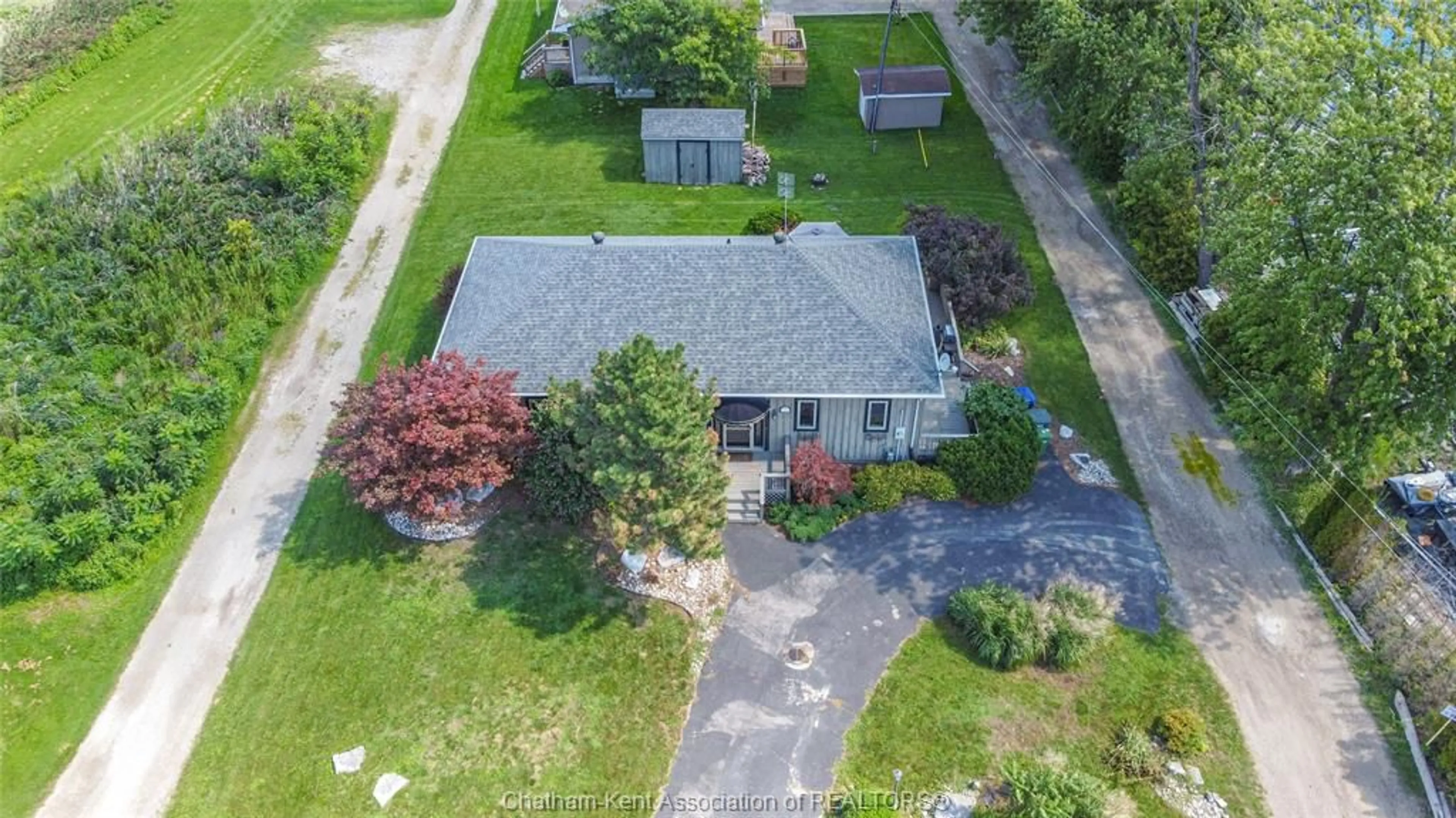 A pic from outside/outdoor area/front of a property/back of a property/a pic from drone, street for 19255 LOWER THAMES Lane, Lighthouse Cove Ontario N0P 2L0