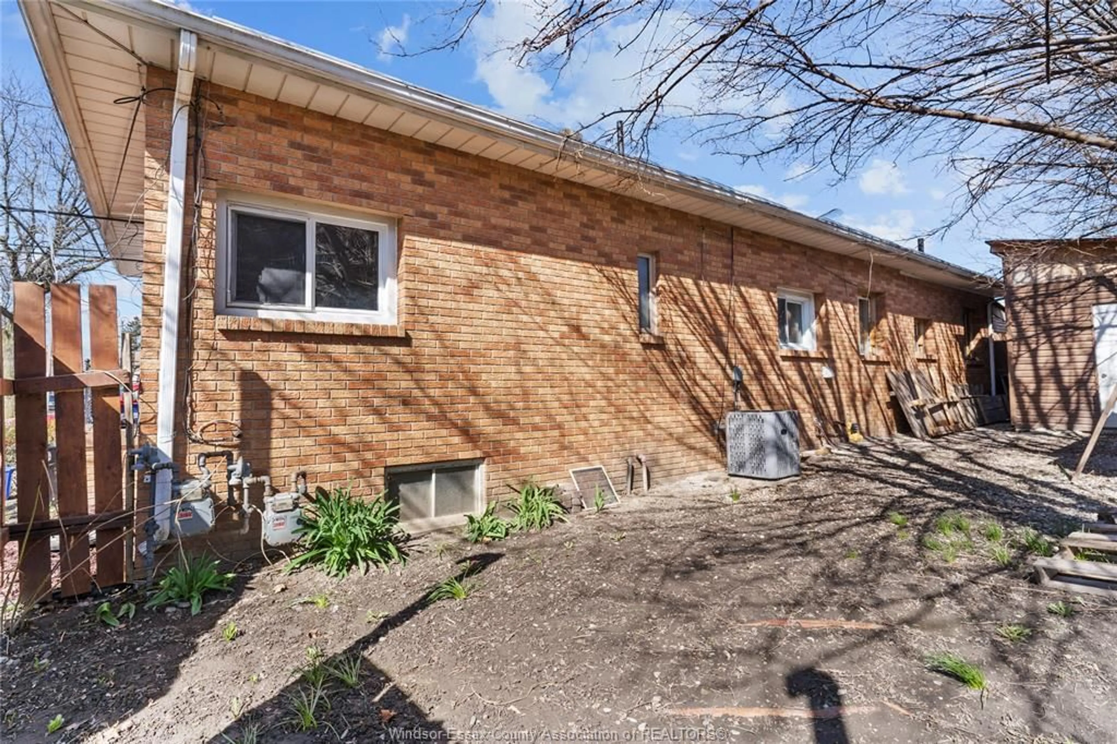 Home with brick exterior material, street for 614 ELLIOTT St, Windsor Ontario N9A 3S2