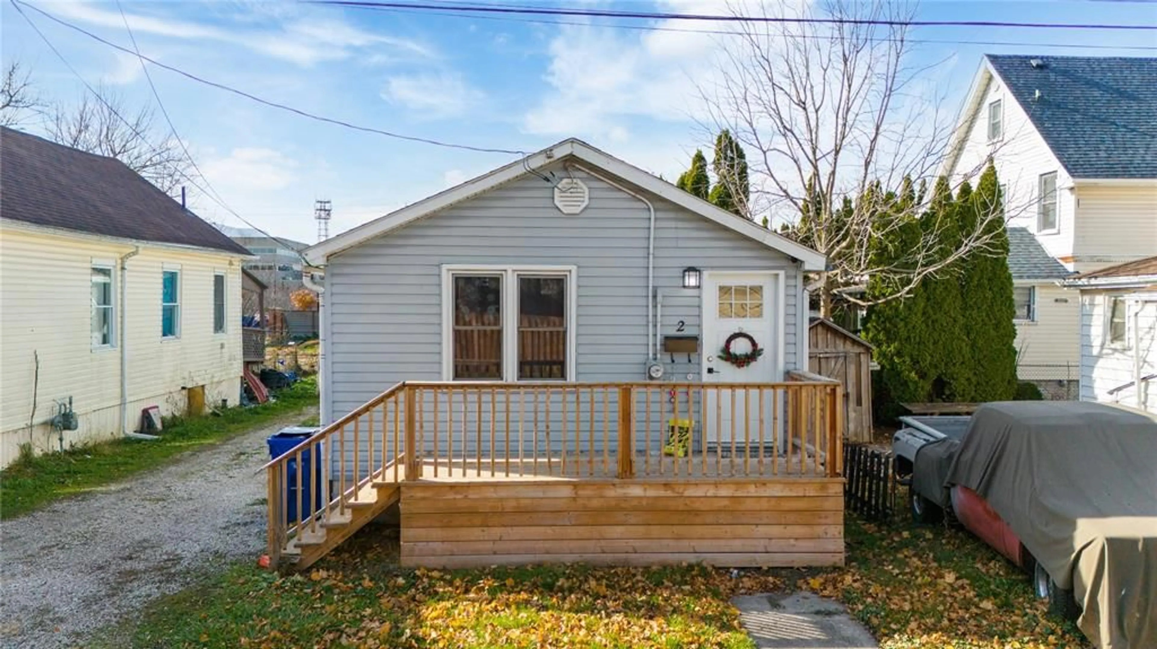 Unknown for 2 DANIELS Pl, Chatham Ontario N7M 4P5