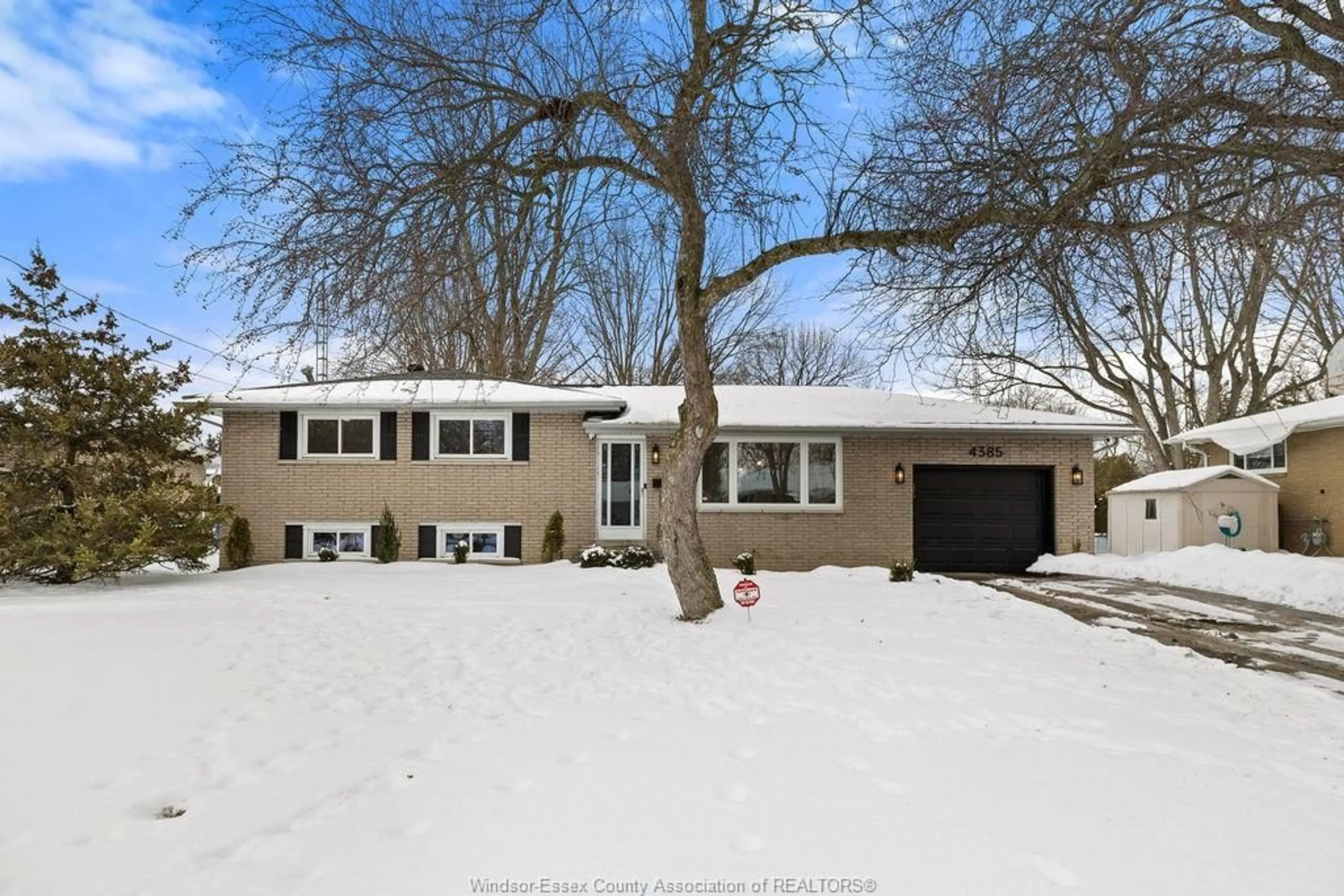 Home with vinyl exterior material, street for 4385 HURON CHURCH LINE Rd, LaSalle Ontario N8H 1H3