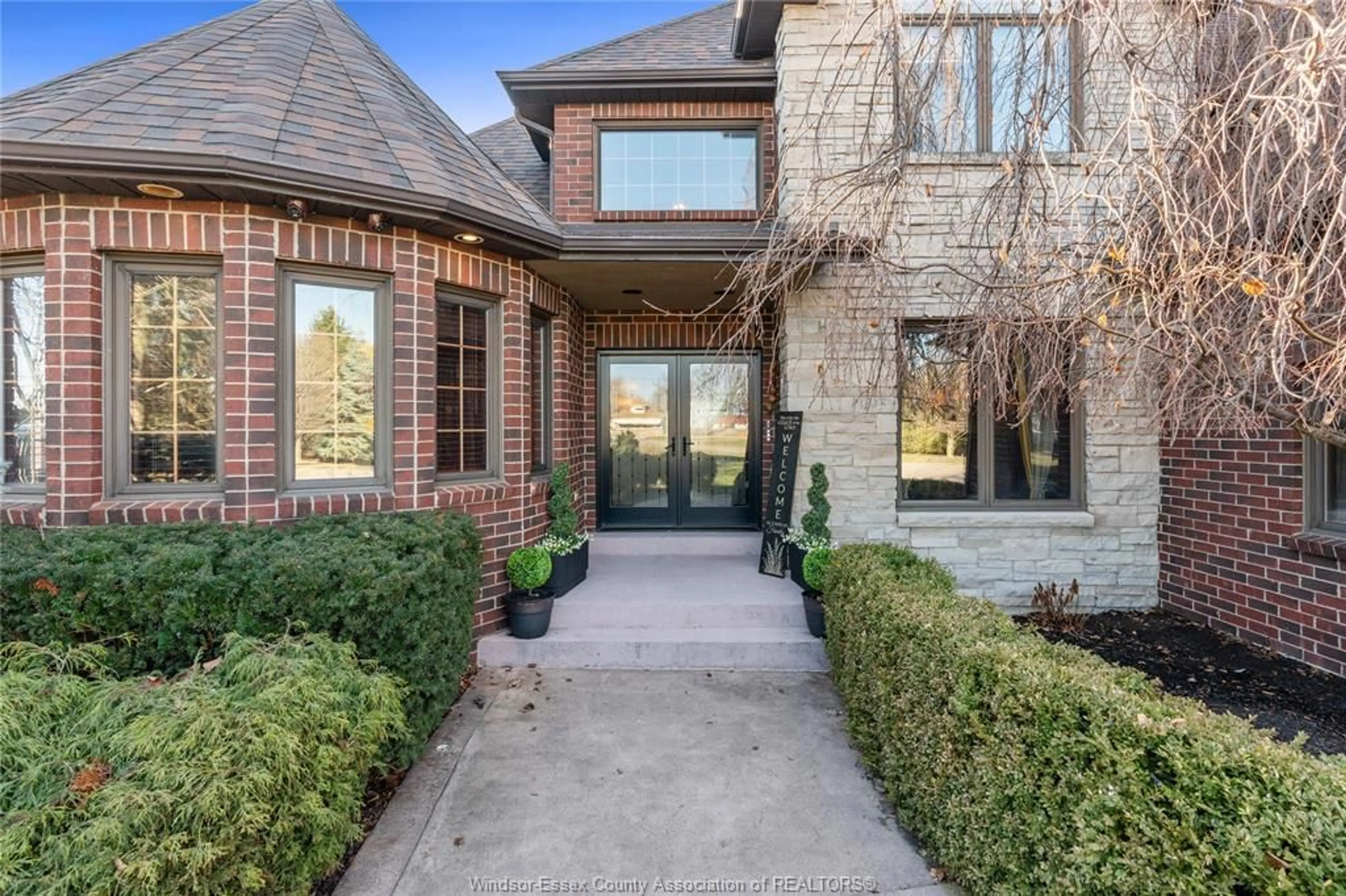 Home with brick exterior material, street for 2116 FRONT Rd, Amherstburg Ontario N9V 3R3