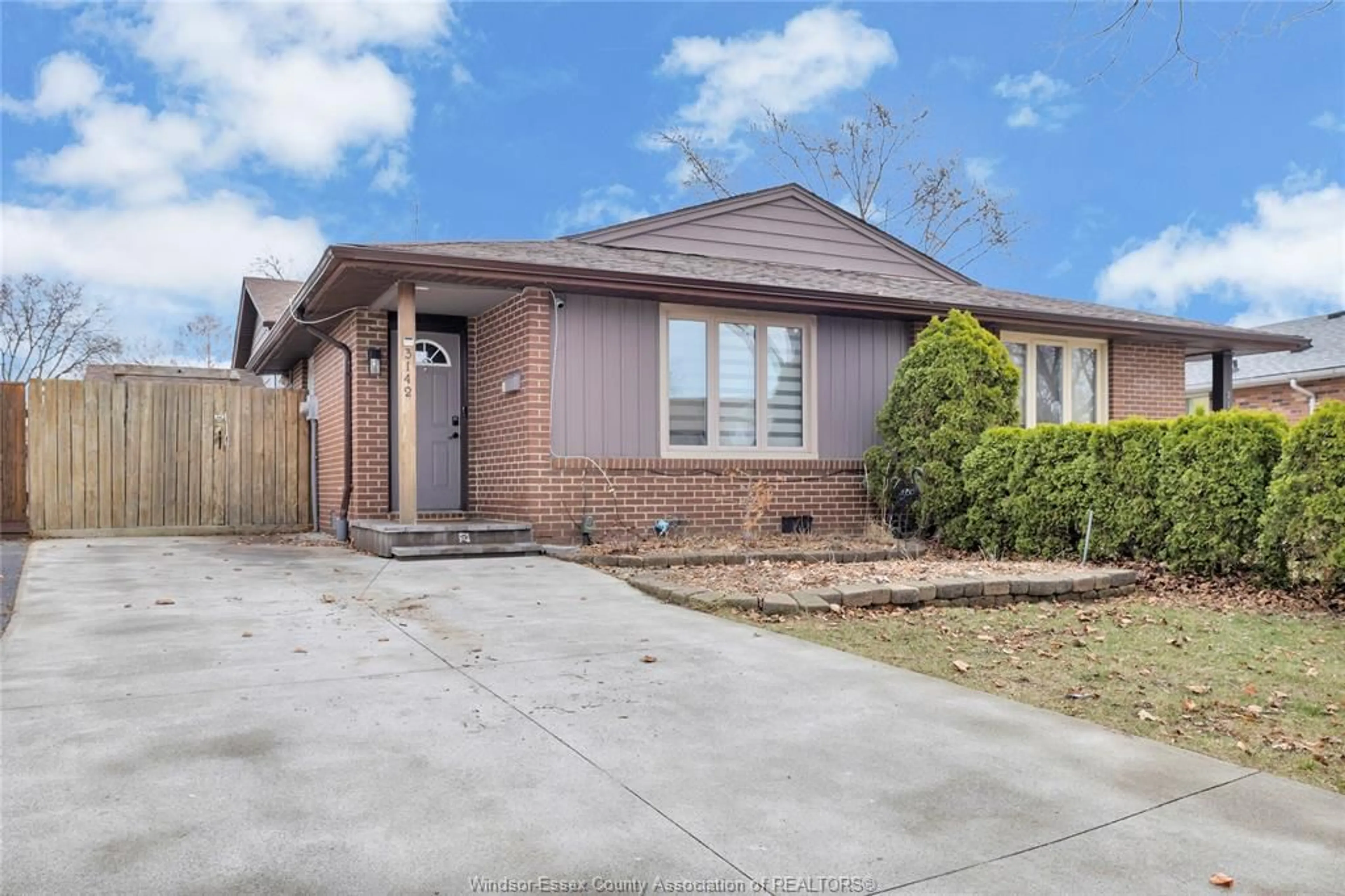 Unknown for 3142 ELMWOOD Cres, Windsor Ontario N8R 1X4