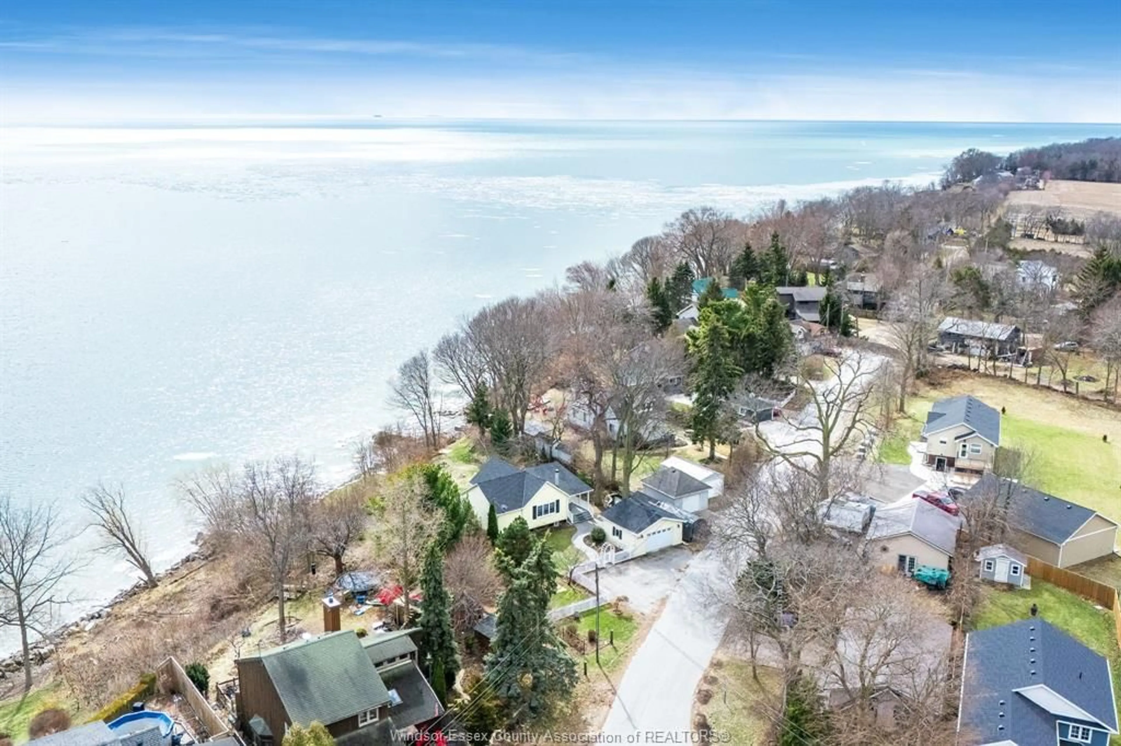 Unknown for 389 Erie View, Harrow Ontario N0R 1G0