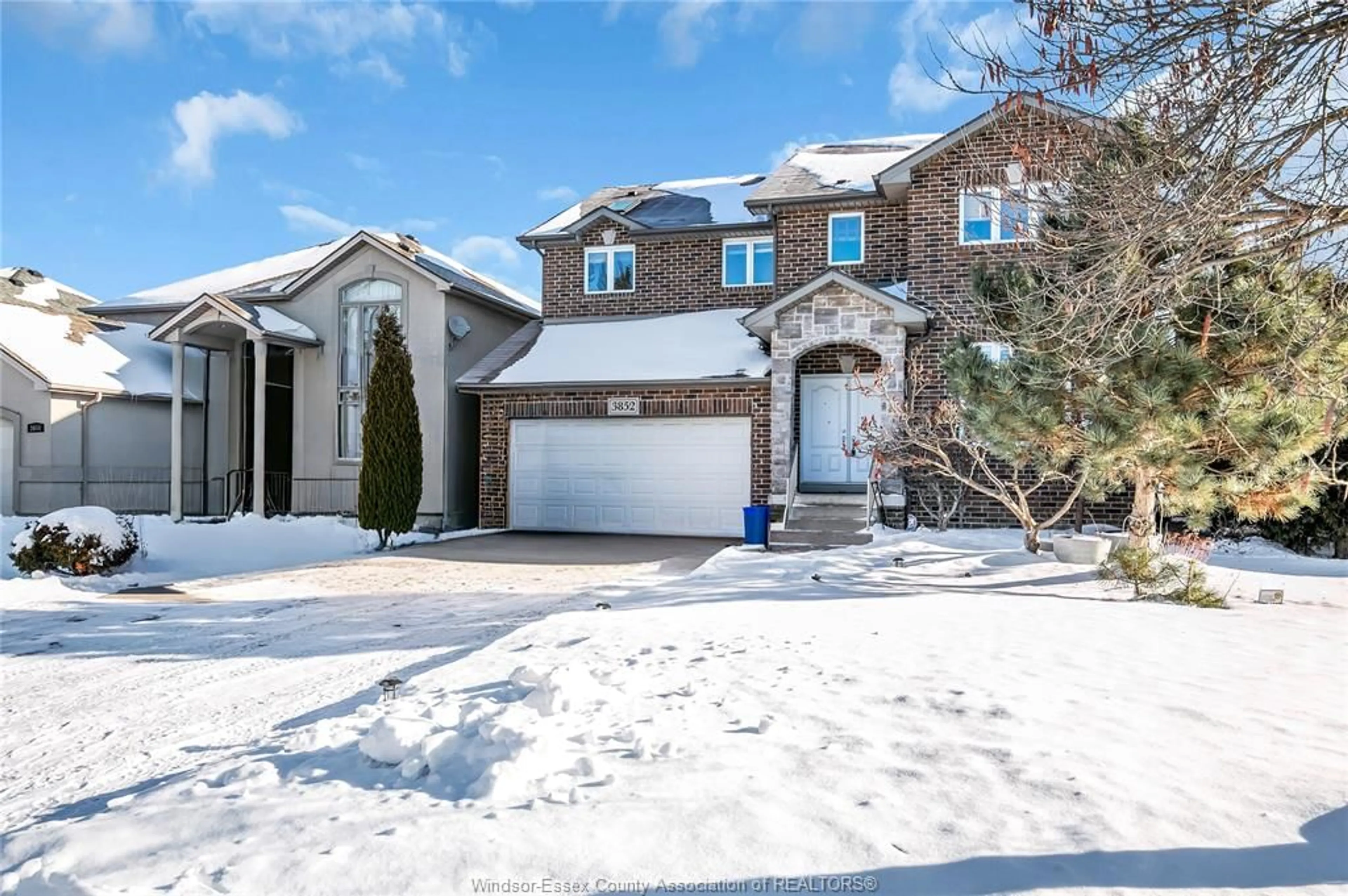 Home with brick exterior material, street for 3852 Concord Crt, Windsor Ontario N9G 3B3