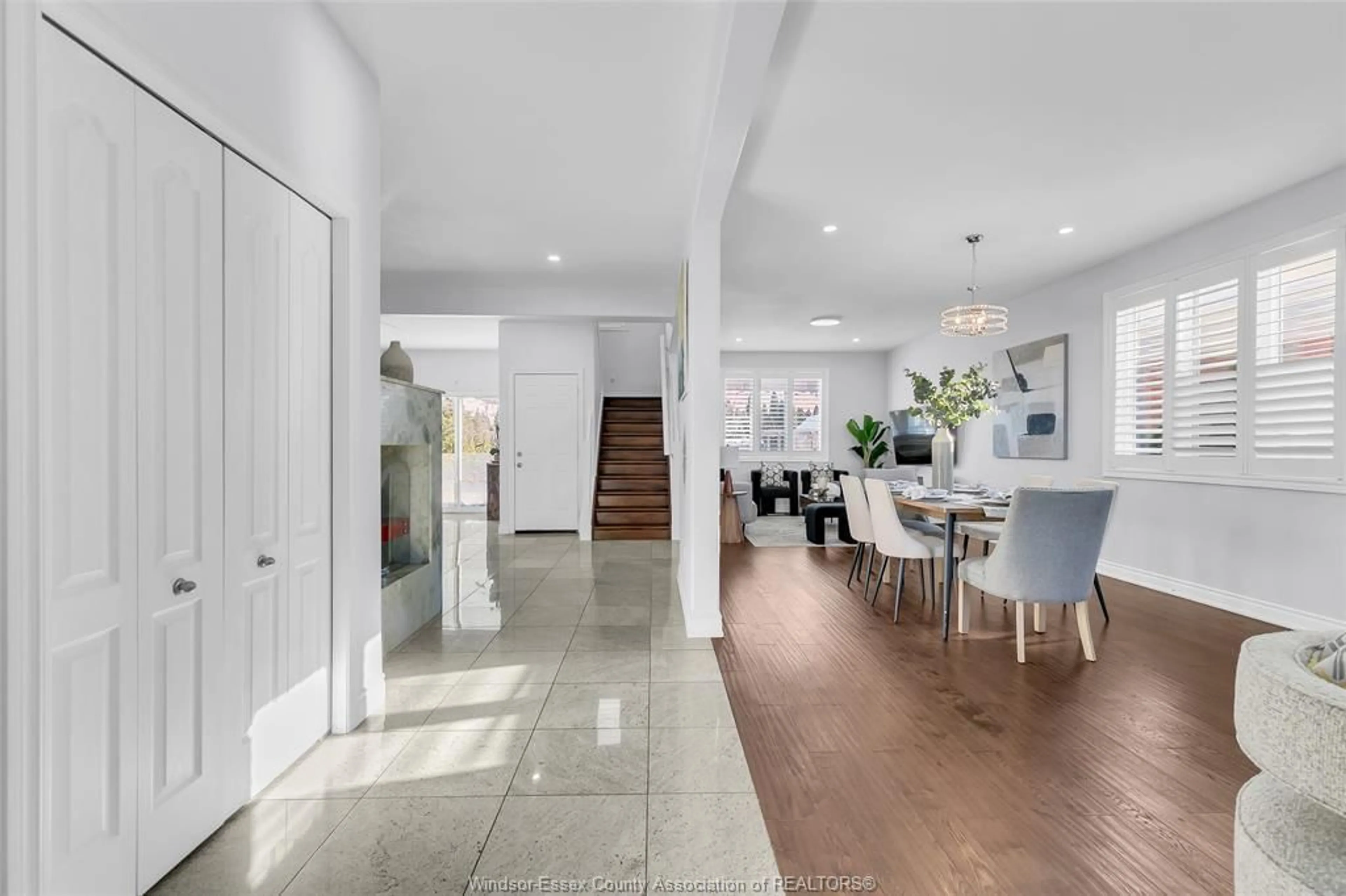 Unknown for 3852 Concord Crt, Windsor Ontario N9G 3B3