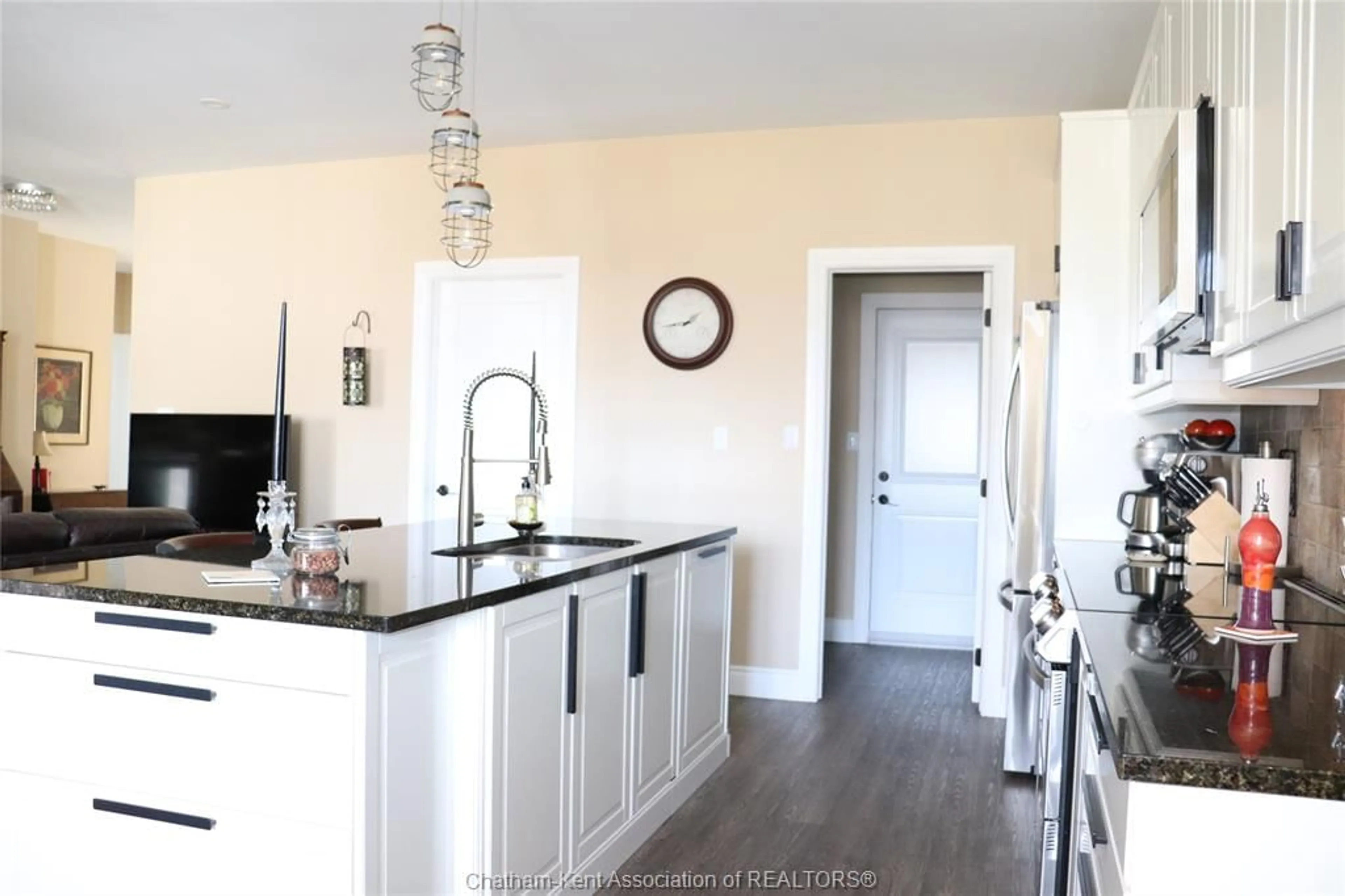 Open concept kitchen, unknown for 27 Wolfe St, Shrewsbury Ontario N0P 1A0