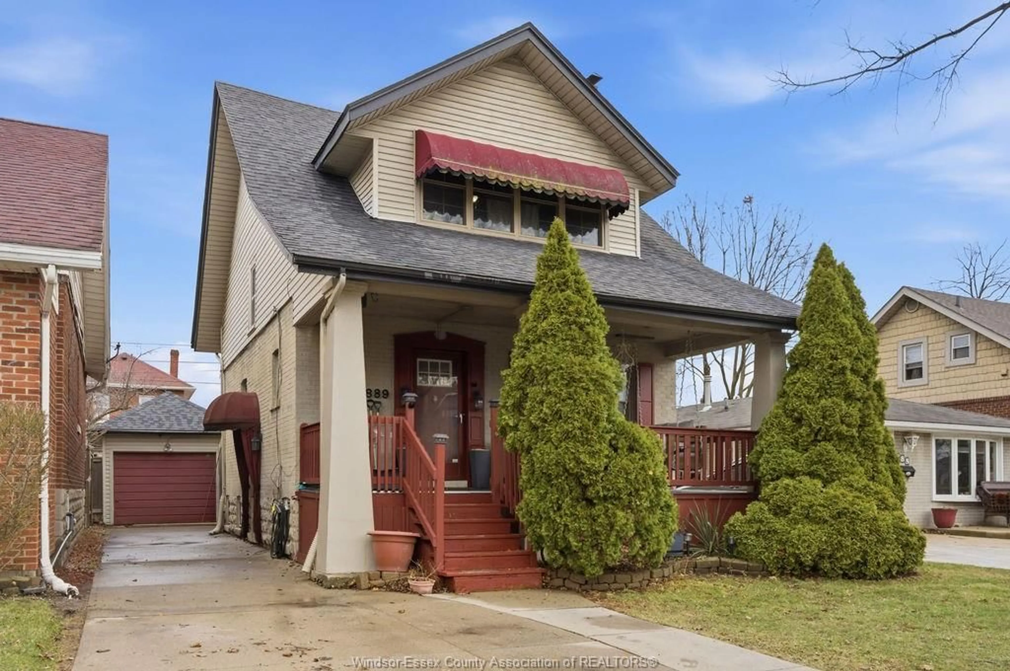 Home with brick exterior material, street for 889 LAWRENCE Rd, Windsor Ontario N8Y 3Z6