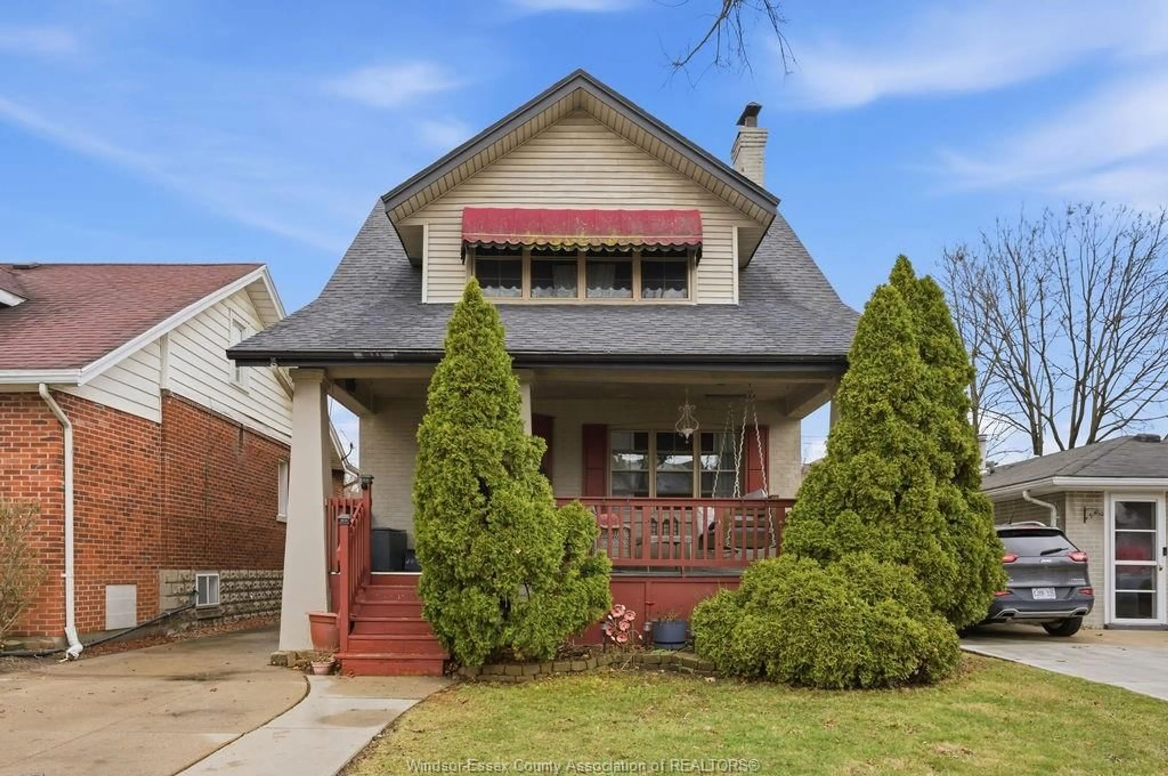 Home with brick exterior material, street for 889 LAWRENCE Rd, Windsor Ontario N8Y 3Z6