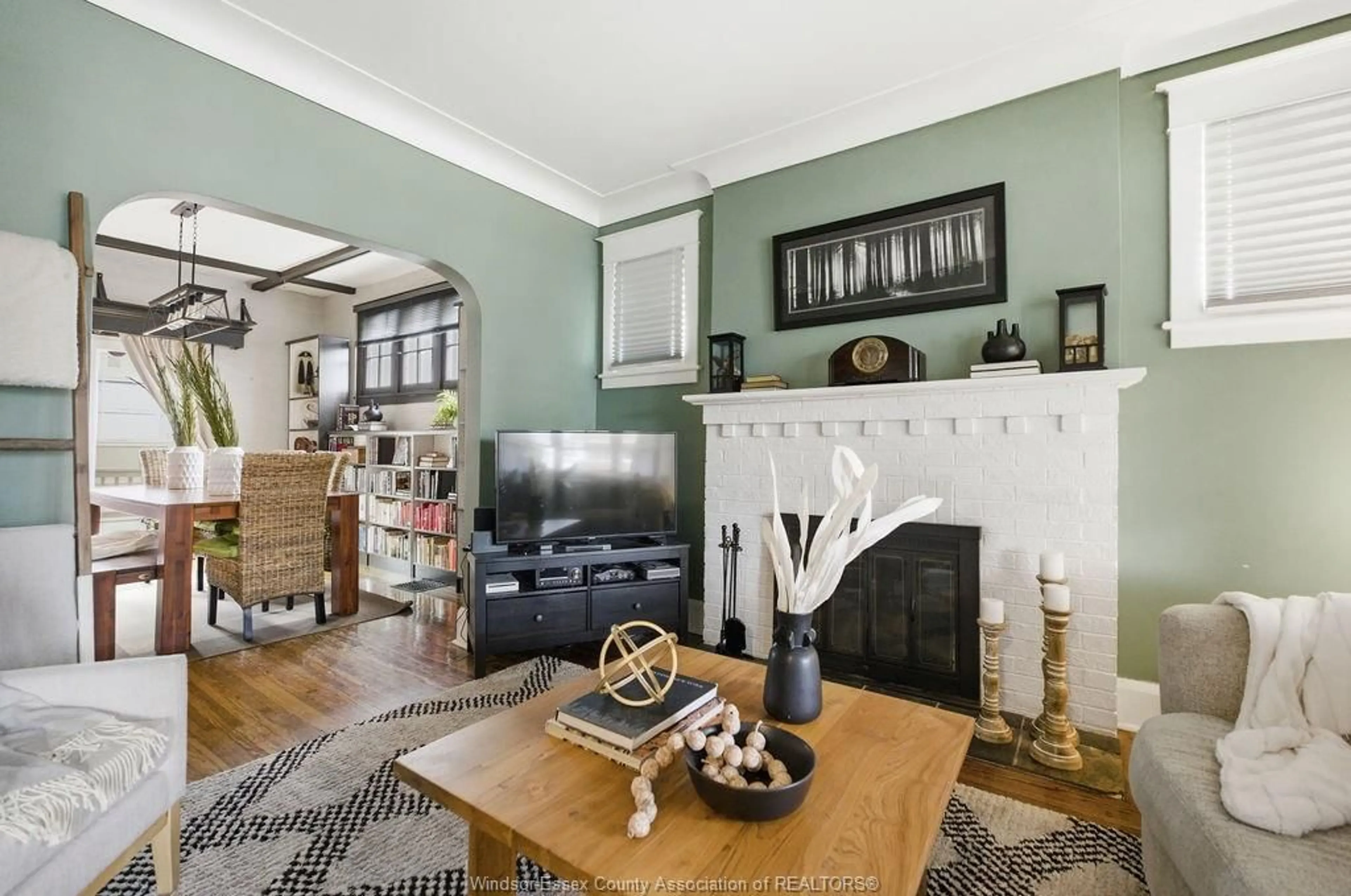 Living room with furniture, unknown for 889 LAWRENCE Rd, Windsor Ontario N8Y 3Z6