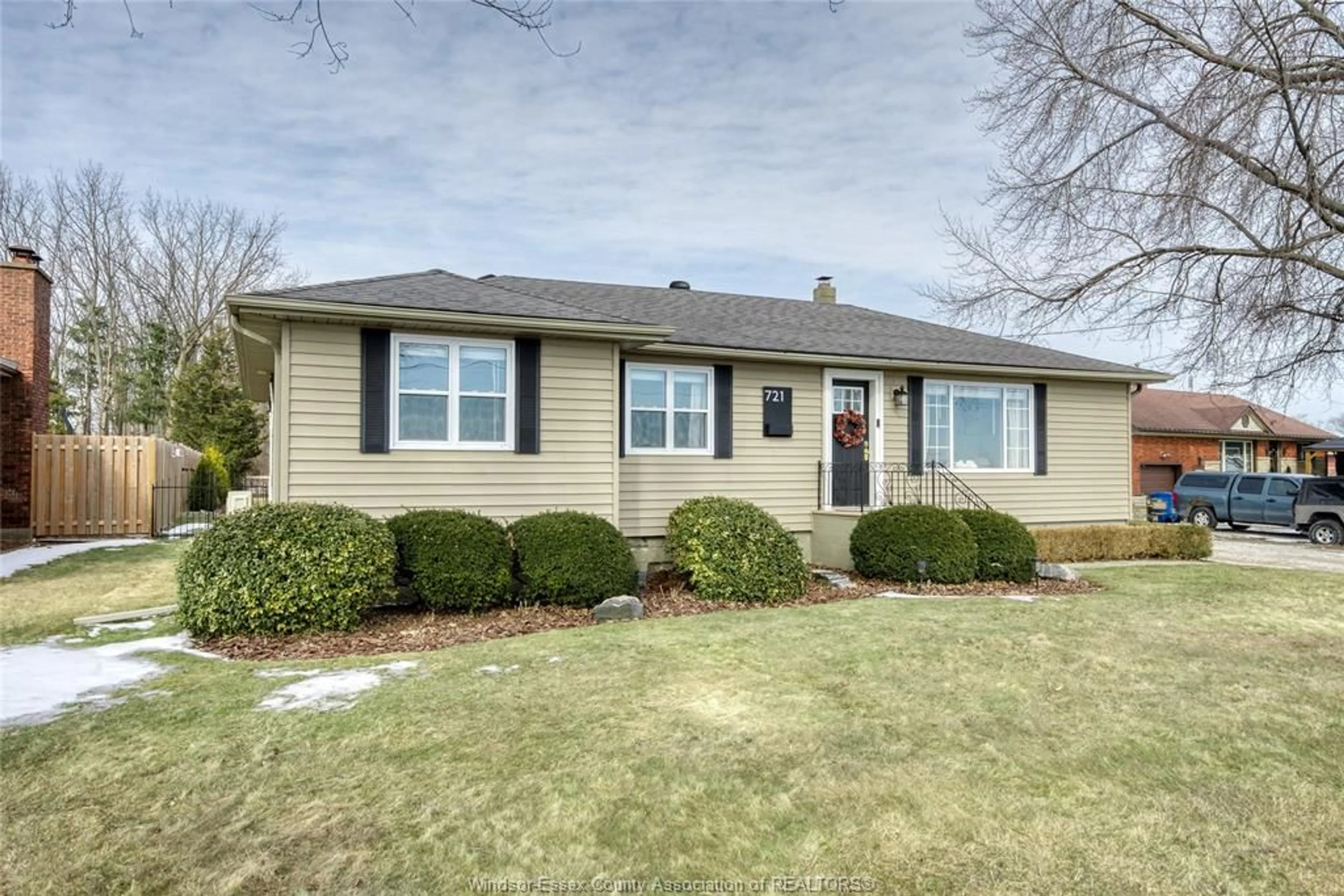 Home with vinyl exterior material, street for 721 MERSEA RD 4, Leamington Ontario N8H 3V6