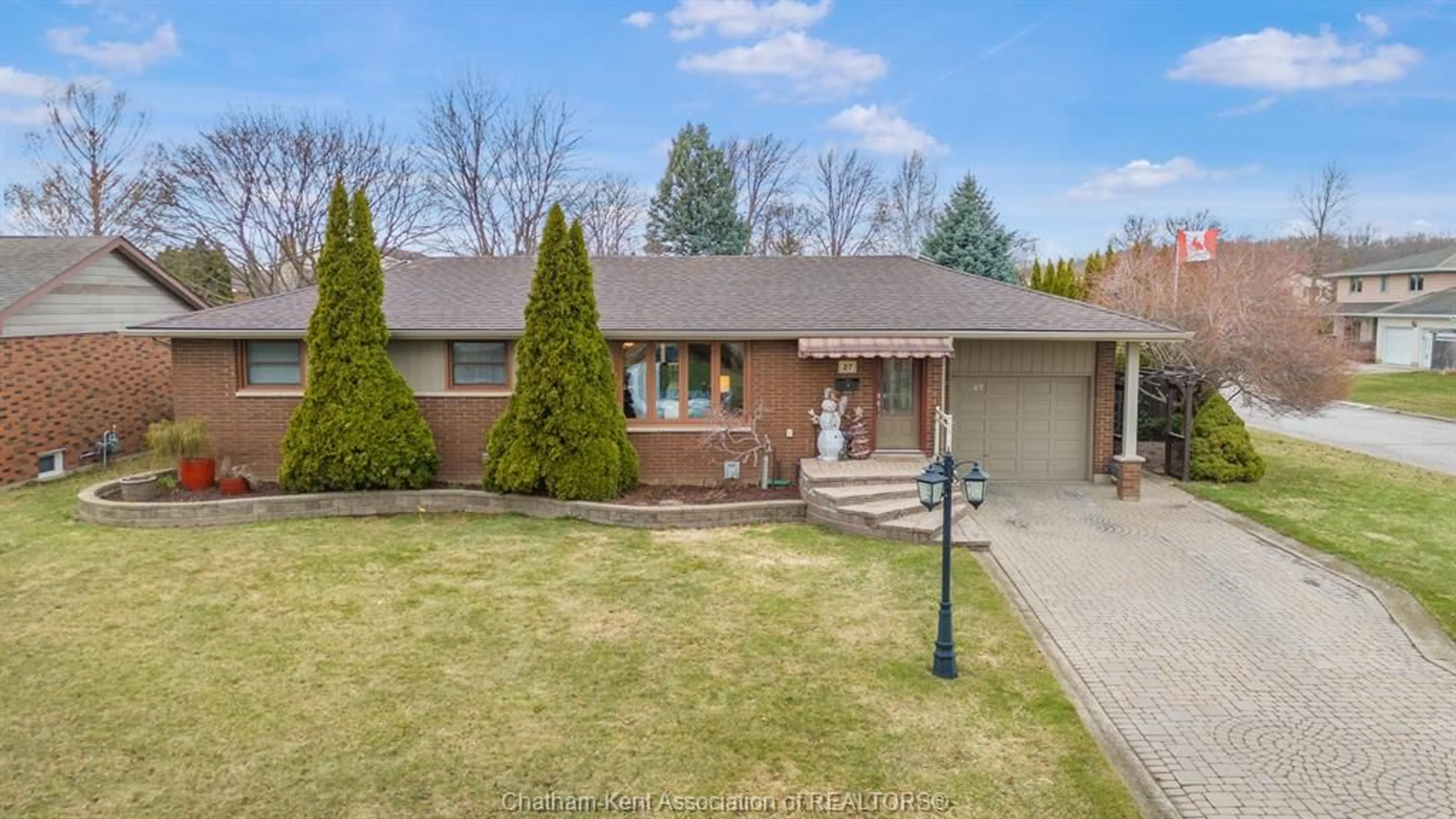 Home with brick exterior material, street for 27 PARRY Dr, Chatham Ontario N7L 2H7