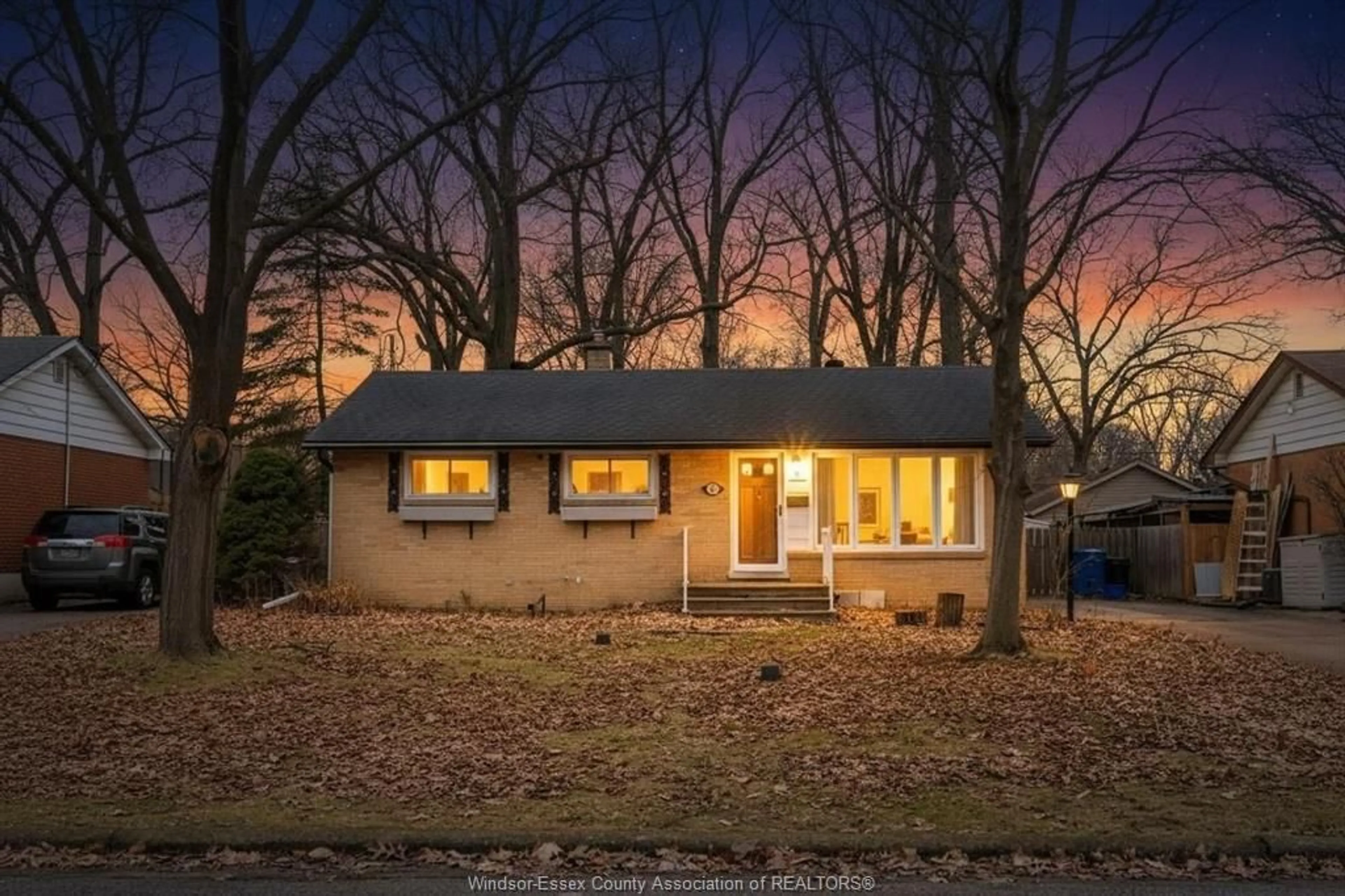 Unknown for 3455 RANDOLPH Ave, Windsor Ontario N9E 3E9