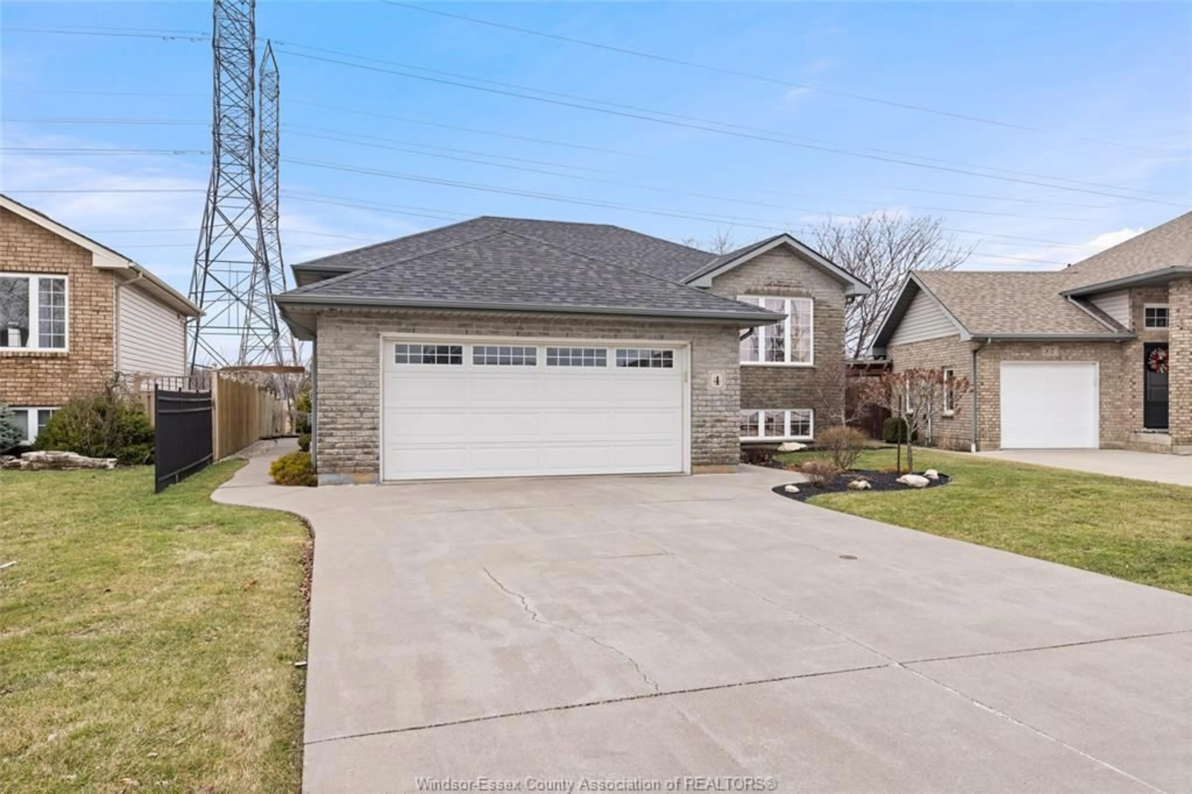 Home with brick exterior material, street for 4 HOMESTEADS Dr, Tilbury Ontario N0P 2L0