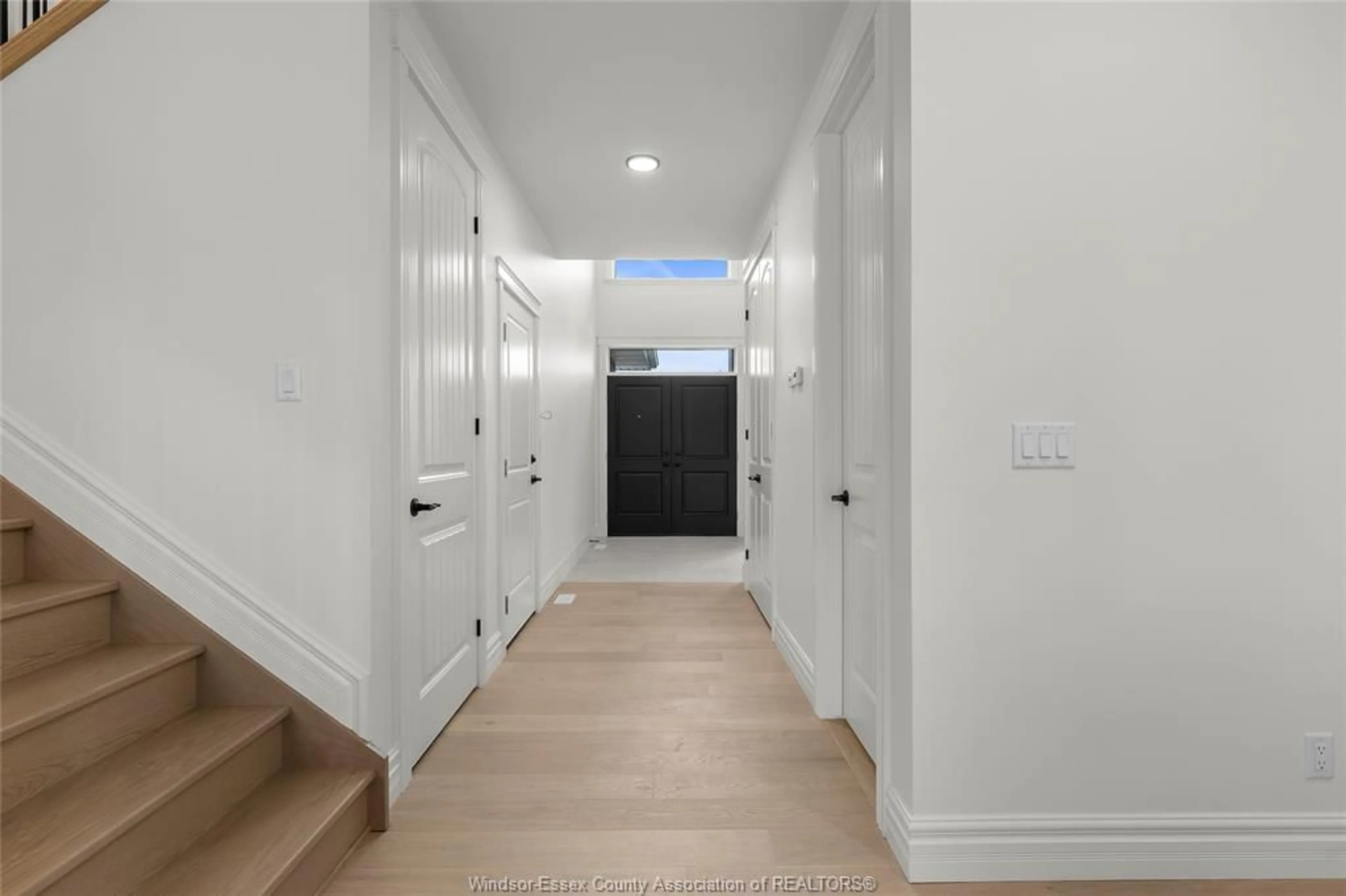 Indoor entryway for 357 MARLA Cres, Lakeshore Ontario N0R 1A0