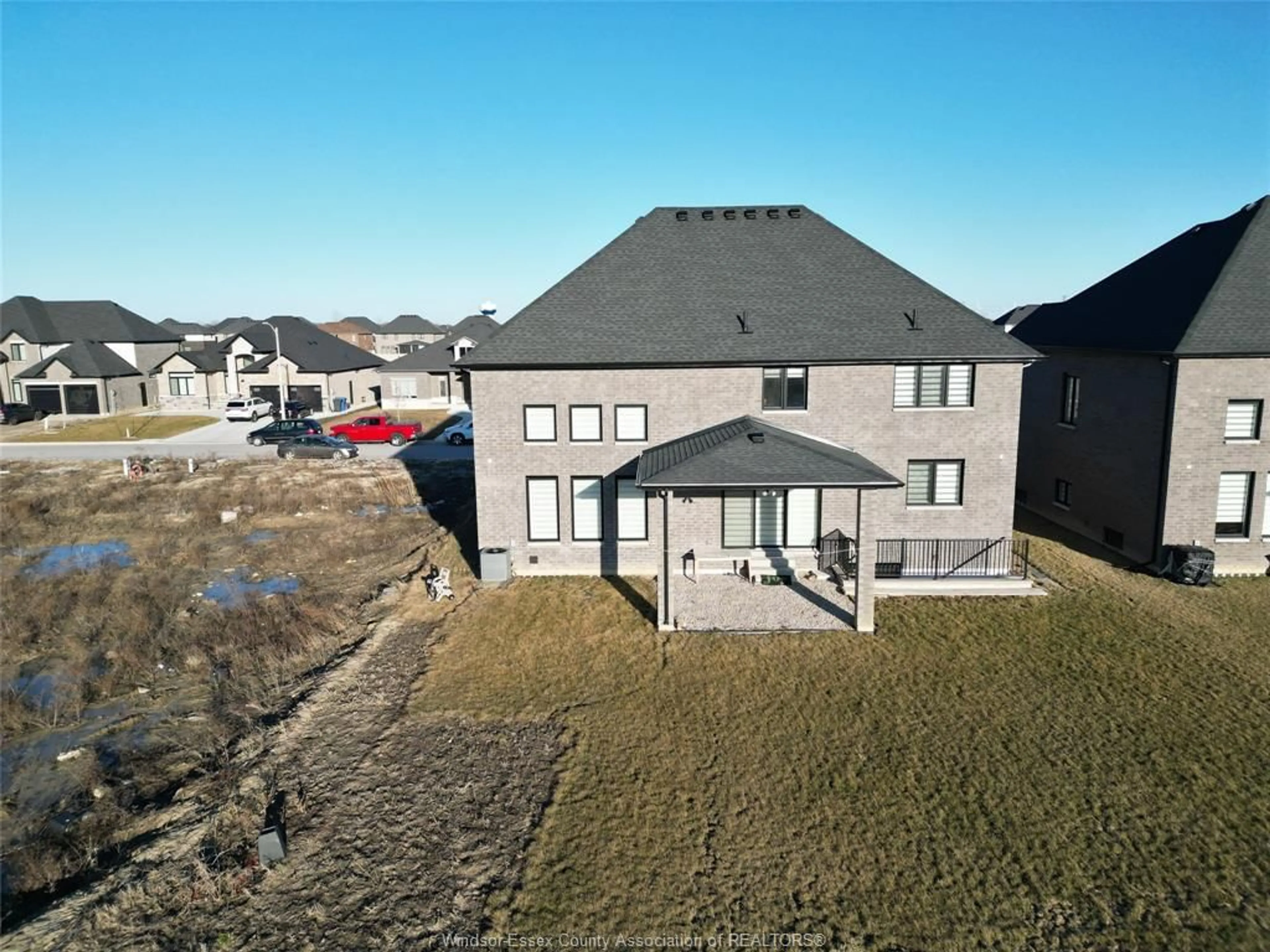 A pic from outside/outdoor area/front of a property/back of a property/a pic from drone, building for 518 VENETO St, Lakeshore Ontario N8L 0K4