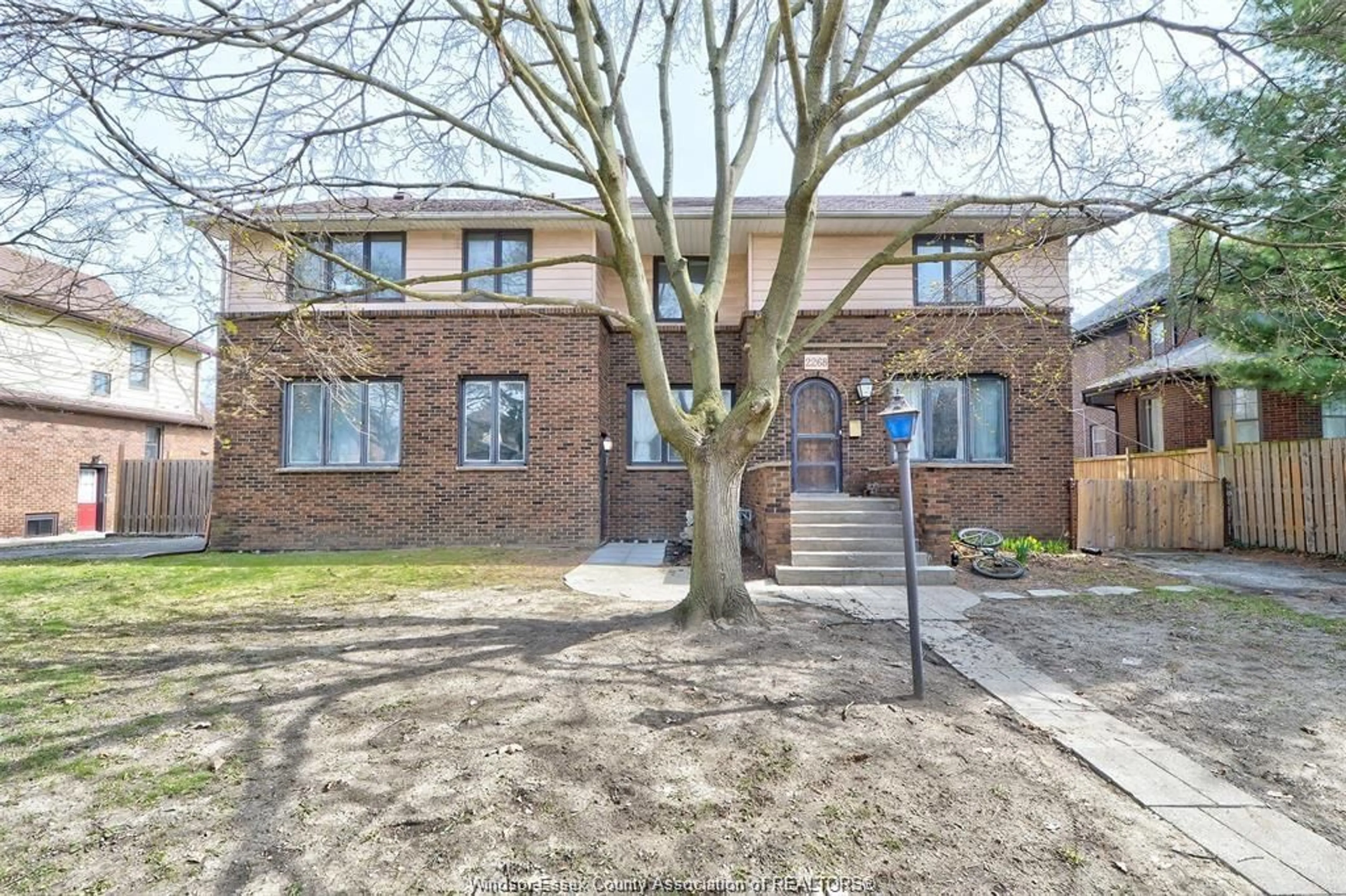 Home with brick exterior material, street for 2268 Victoria, Windsor Ontario N8X 1R1