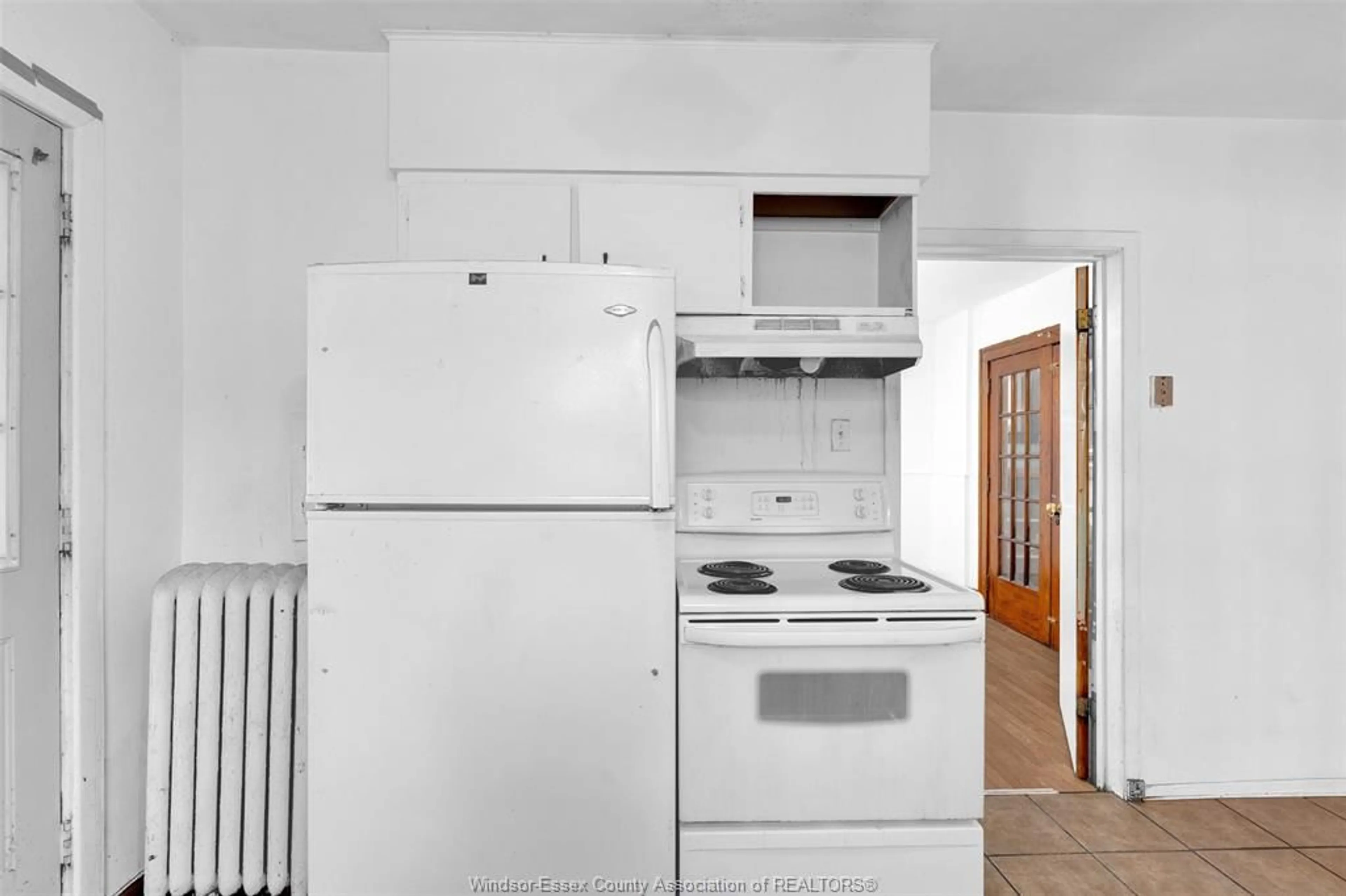 Standard kitchen, unknown for 510 RANDOLPH Ave, Windsor Ontario N9B 2T6