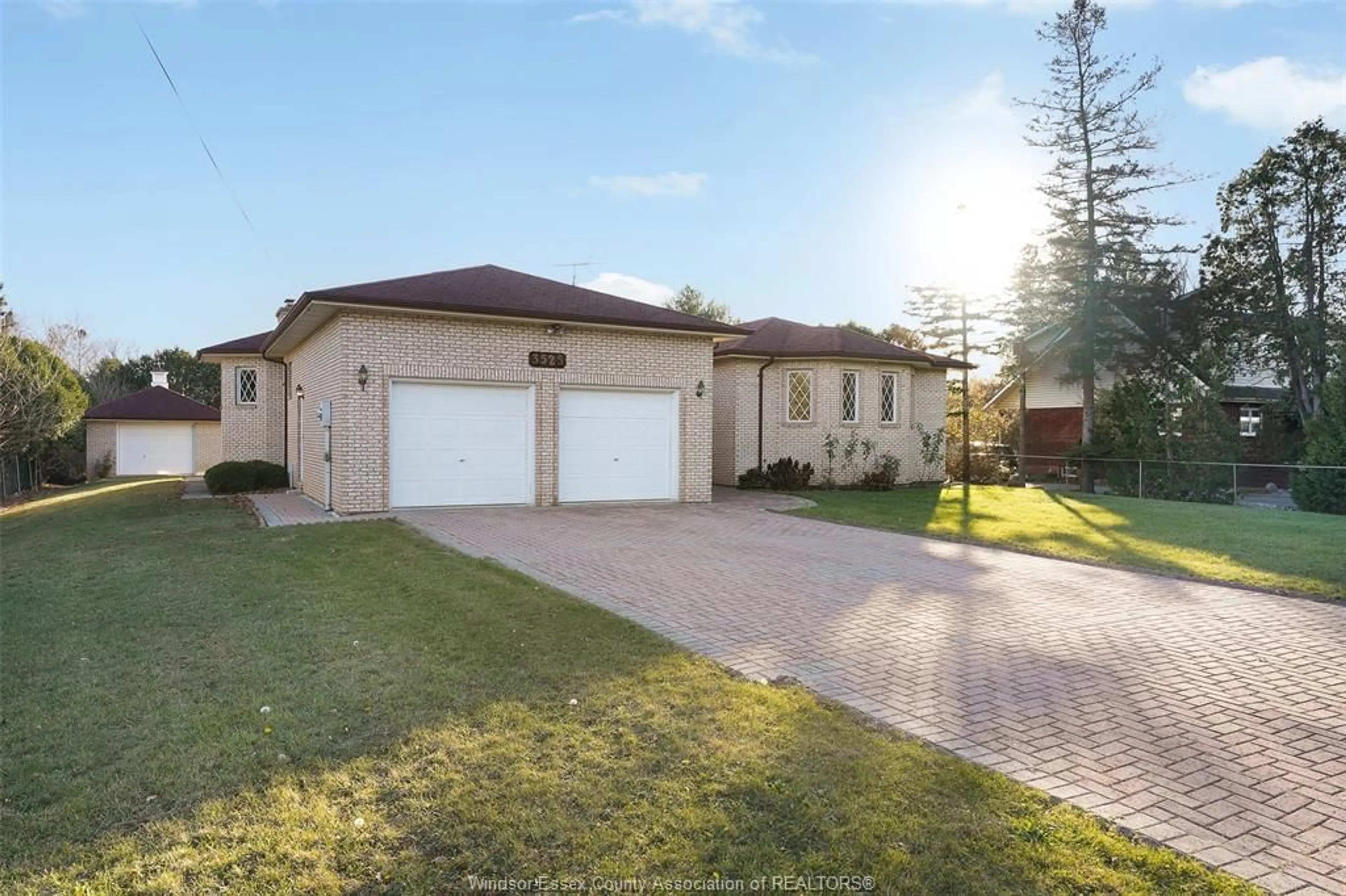 A pic from outside/outdoor area/front of a property/back of a property/a pic from drone, street for 3525 Baseline Rd, Windsor Ontario N8V 0A2