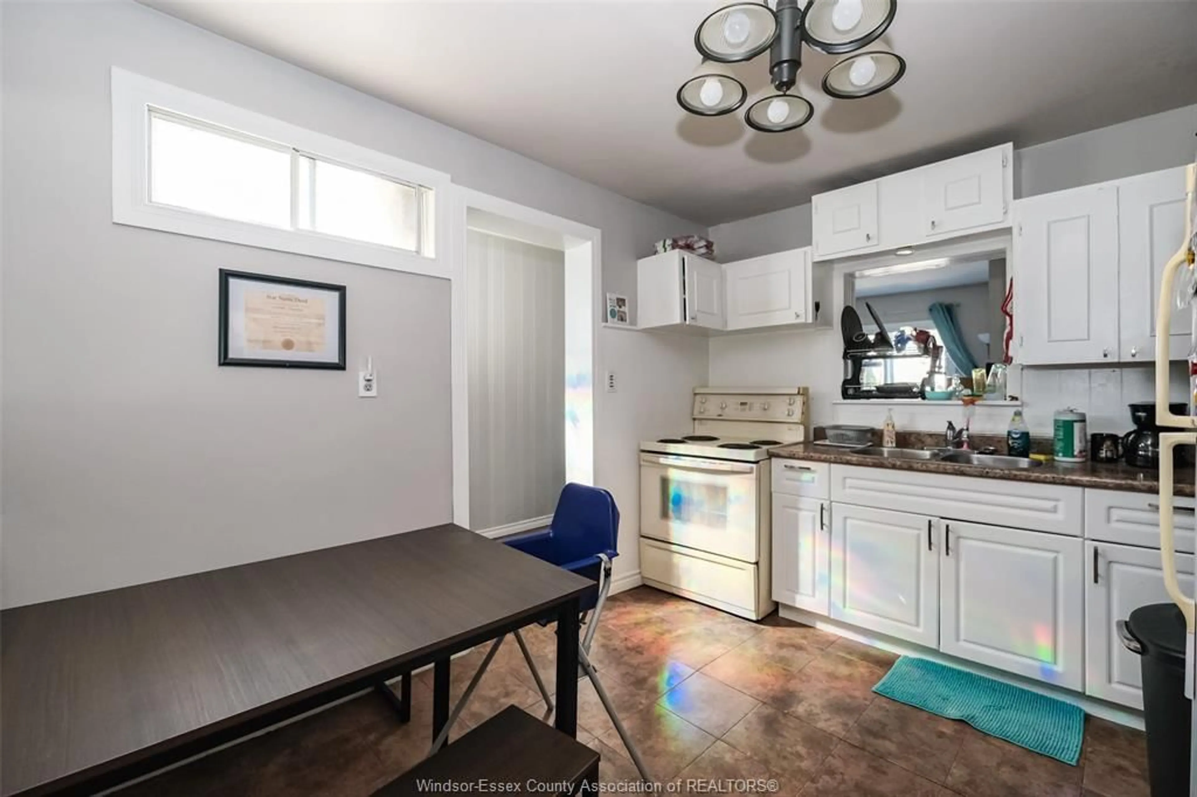 Standard kitchen, unknown for 3651 BLISS Rd, Windsor Ontario N8W 3C1