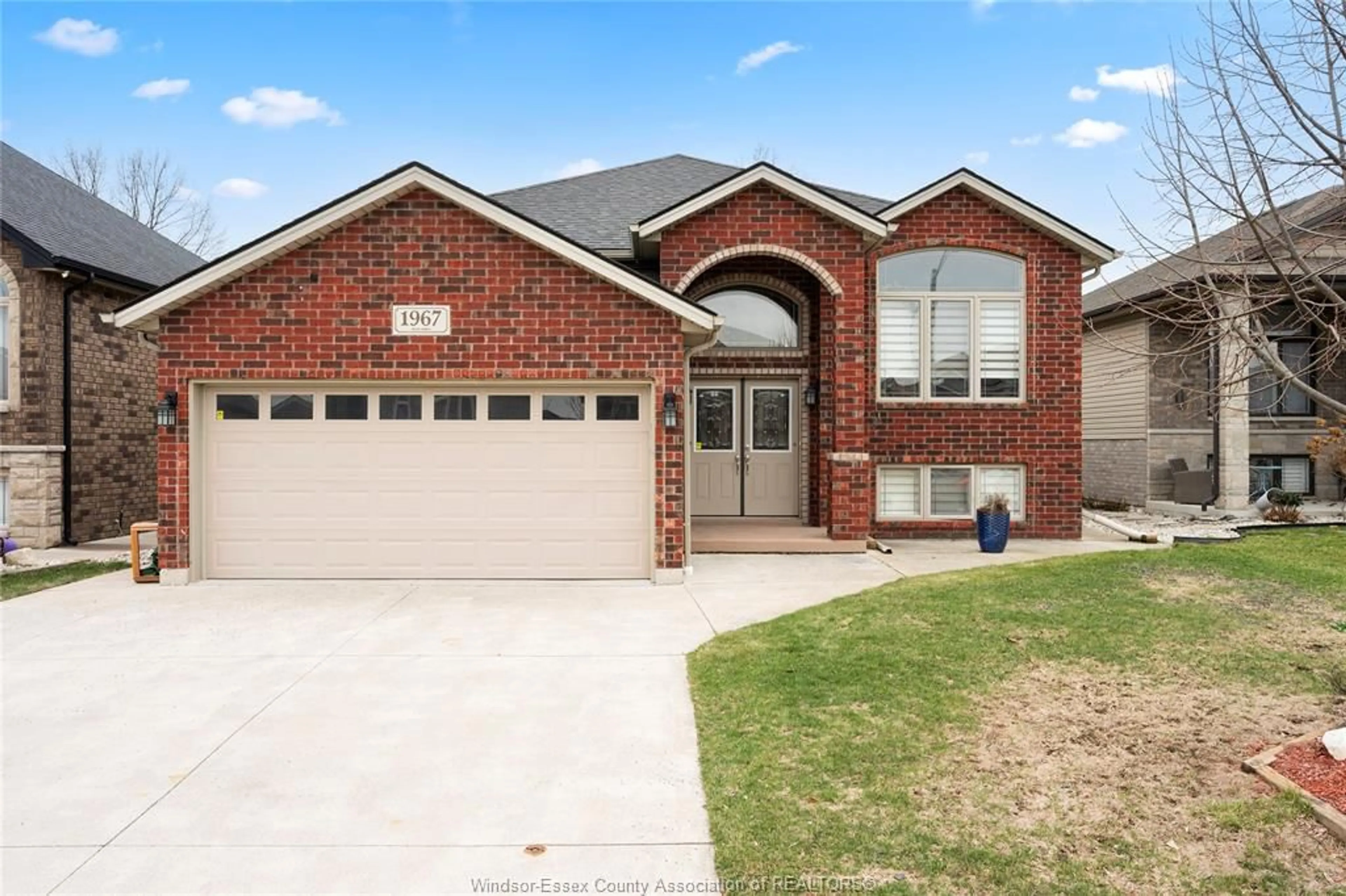 Home with brick exterior material, street for 1967 Mark Ave, Windsor Ontario N9B 0B9