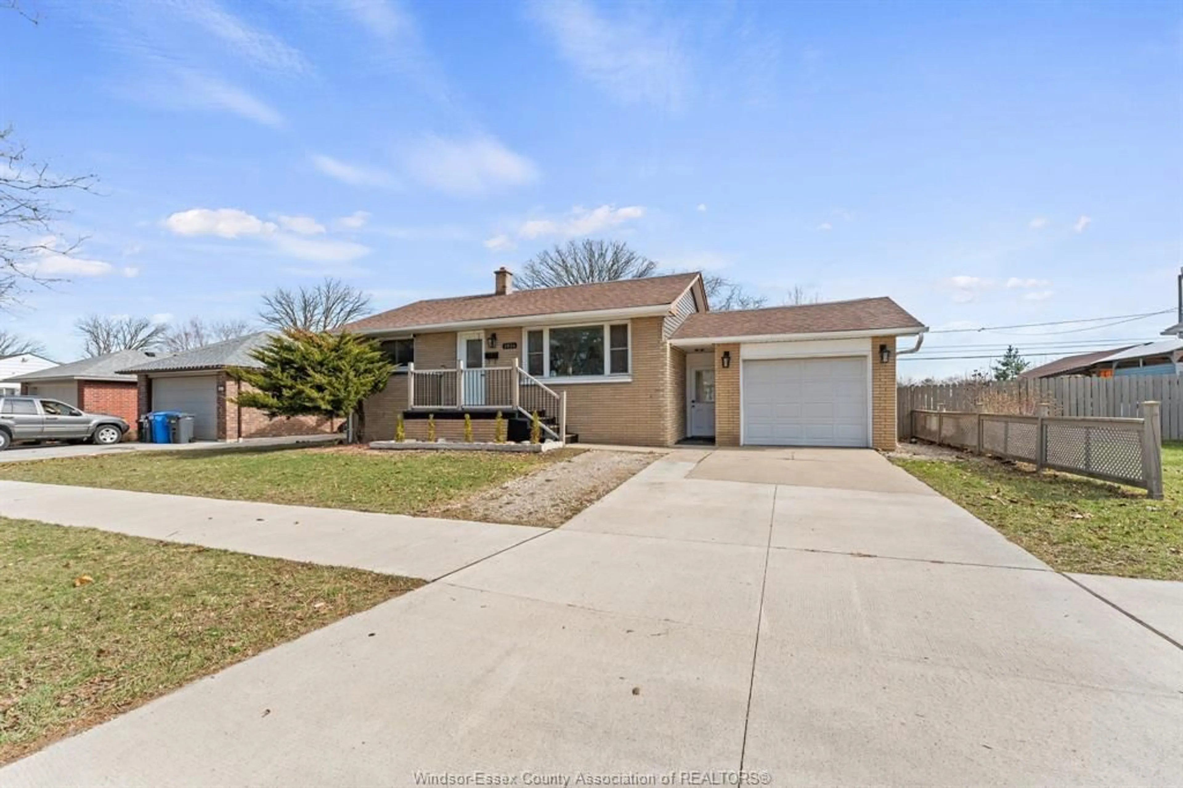 Unknown for 1816 Ford Blvd, Windsor Ontario N8T 2E3