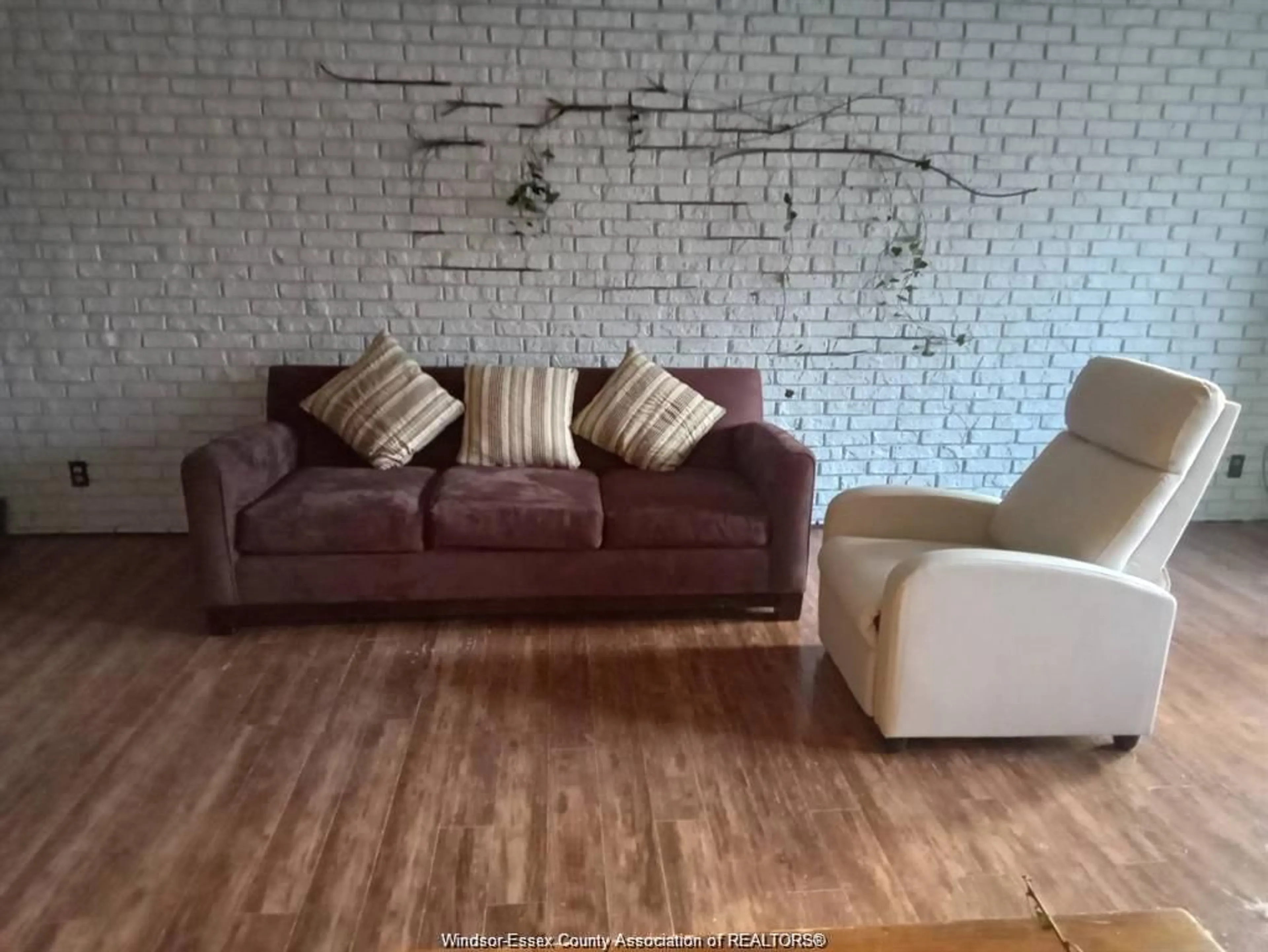 Living room with furniture, unknown for 3277 DOMINION, Windsor Ontario N9E 2N6