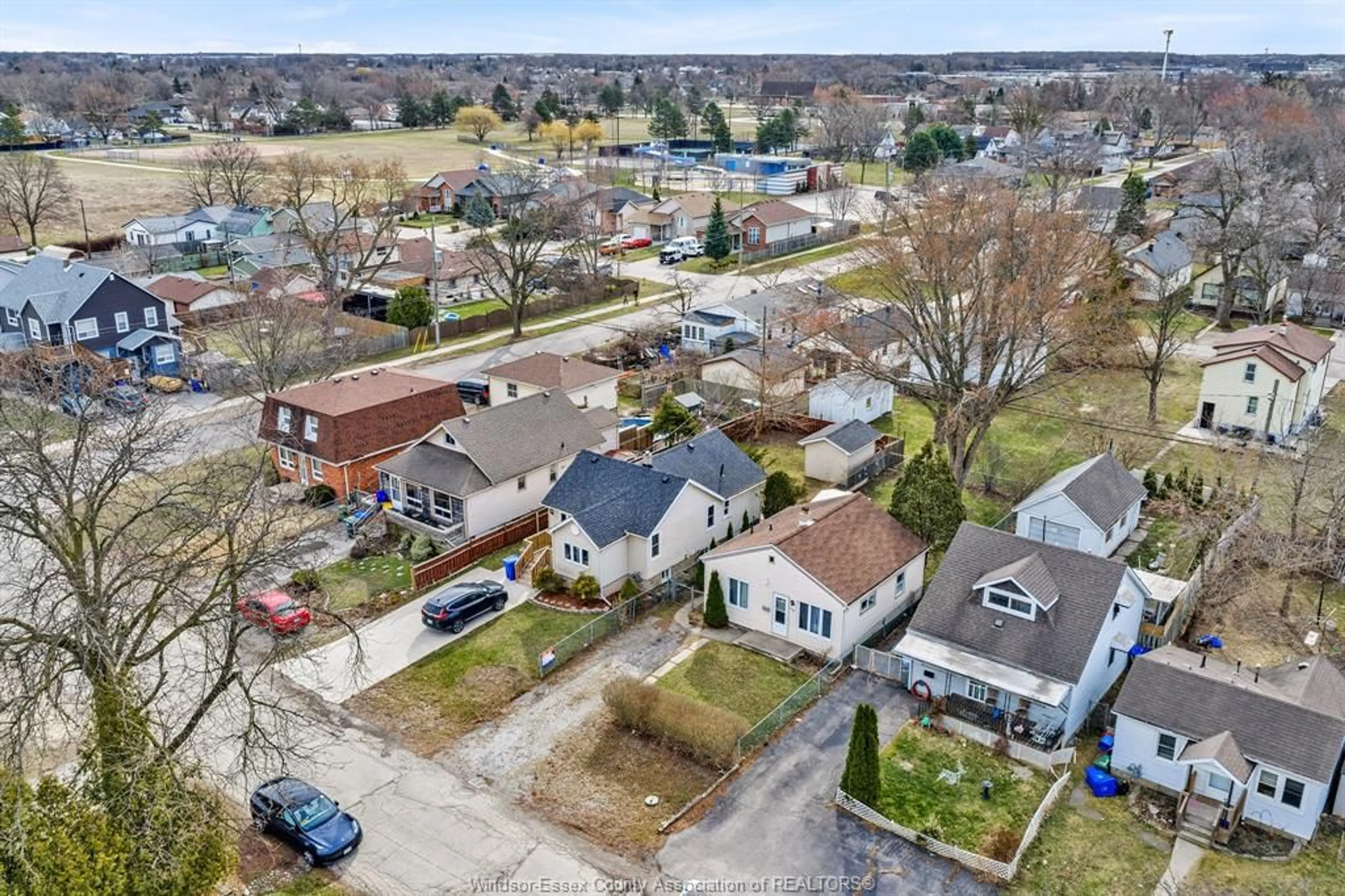 A pic from outside/outdoor area/front of a property/back of a property/a pic from drone, street for 683 STANLEY, Windsor Ontario N8X 3B3