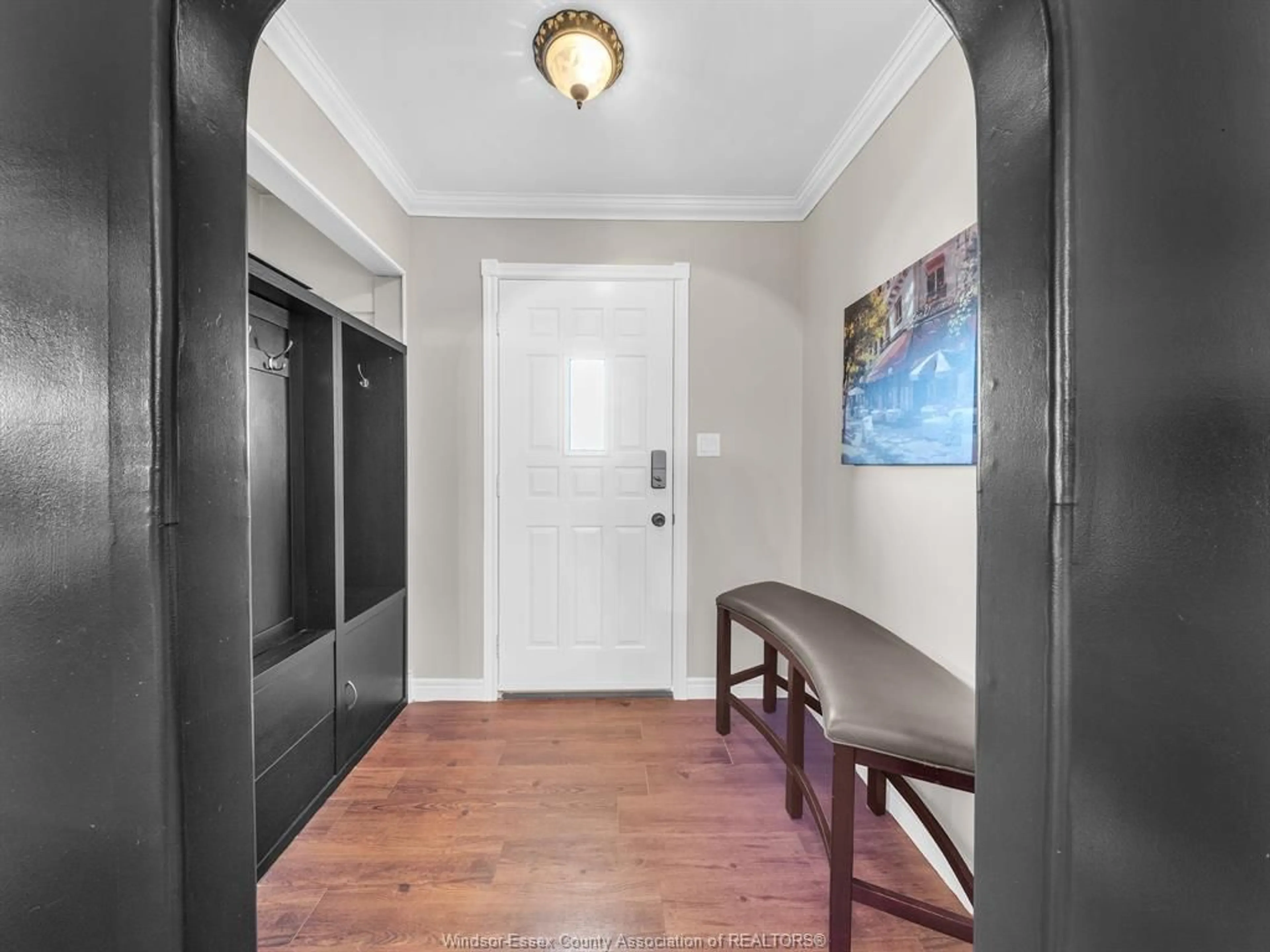 Indoor entryway for 19 Pearl St, Tilbury Ontario N0P 2L0