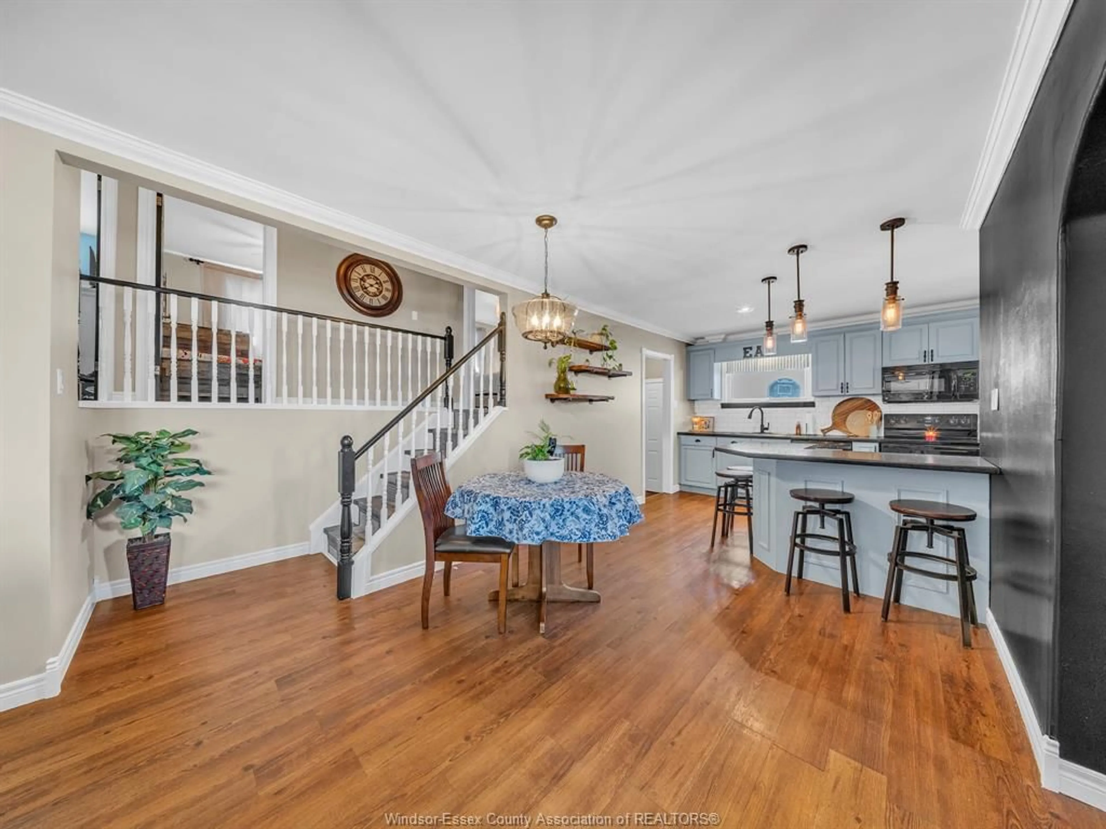 Open concept kitchen, unknown for 19 Pearl St, Tilbury Ontario N0P 2L0