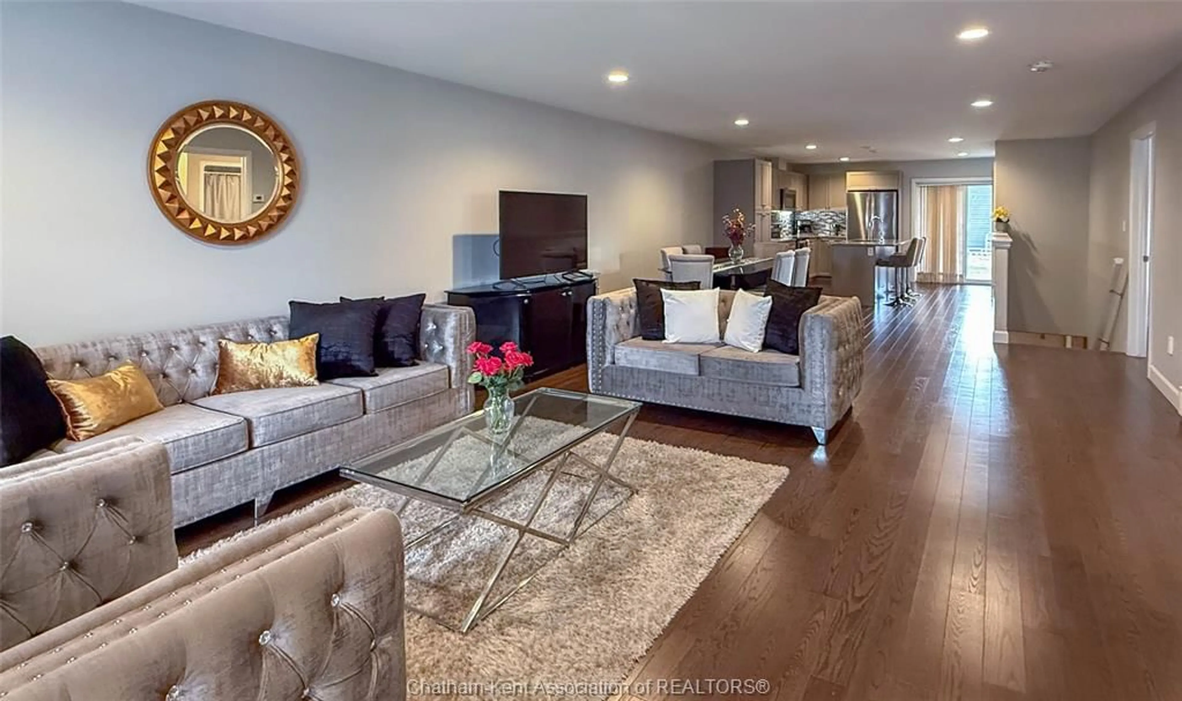 Living room with furniture, unknown for 224 Manning Dr, Chatham Ontario N7M 0S5