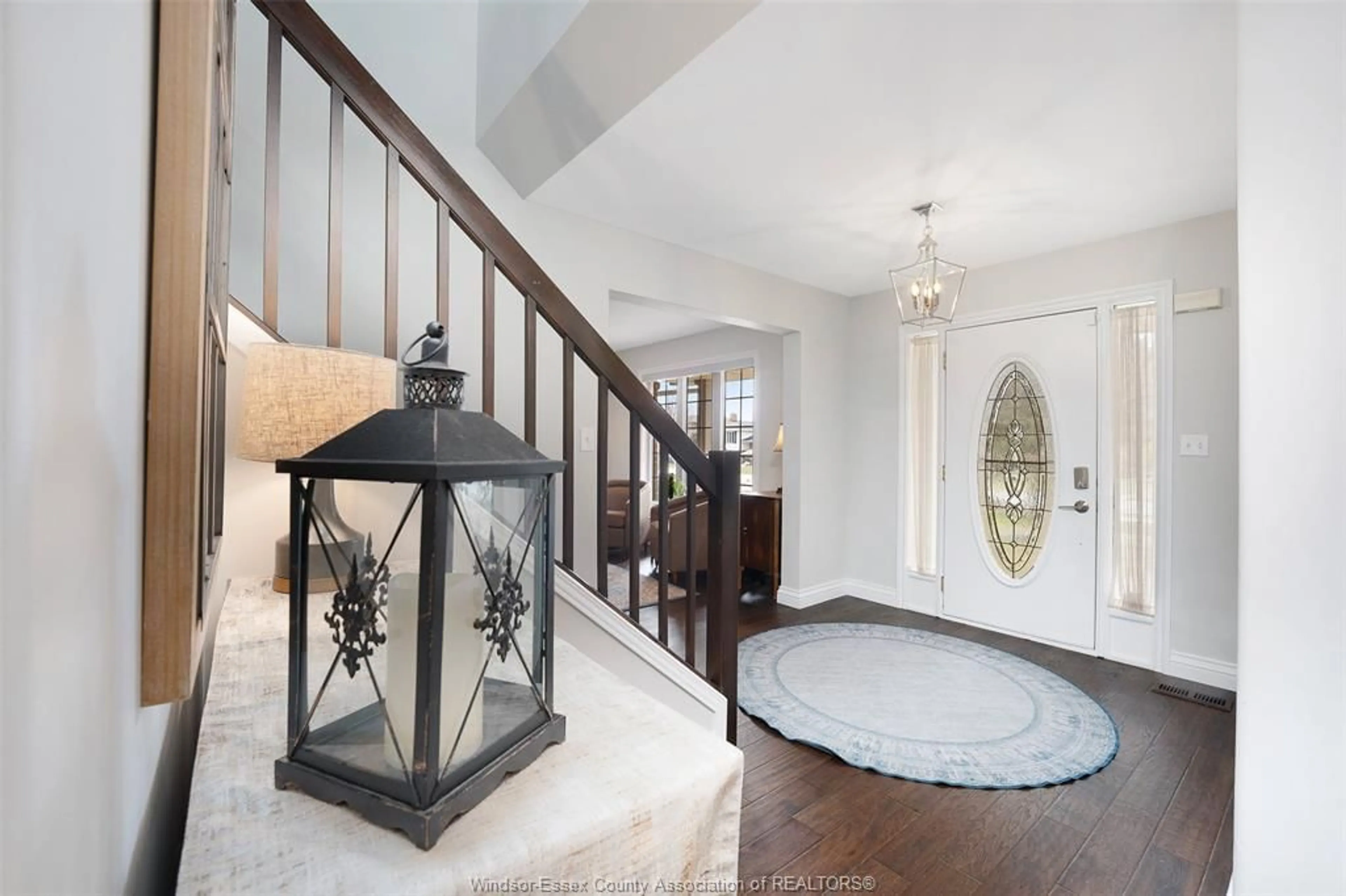 Indoor entryway for 468 GAUTHIER, Tecumseh Ontario N8N 3P6