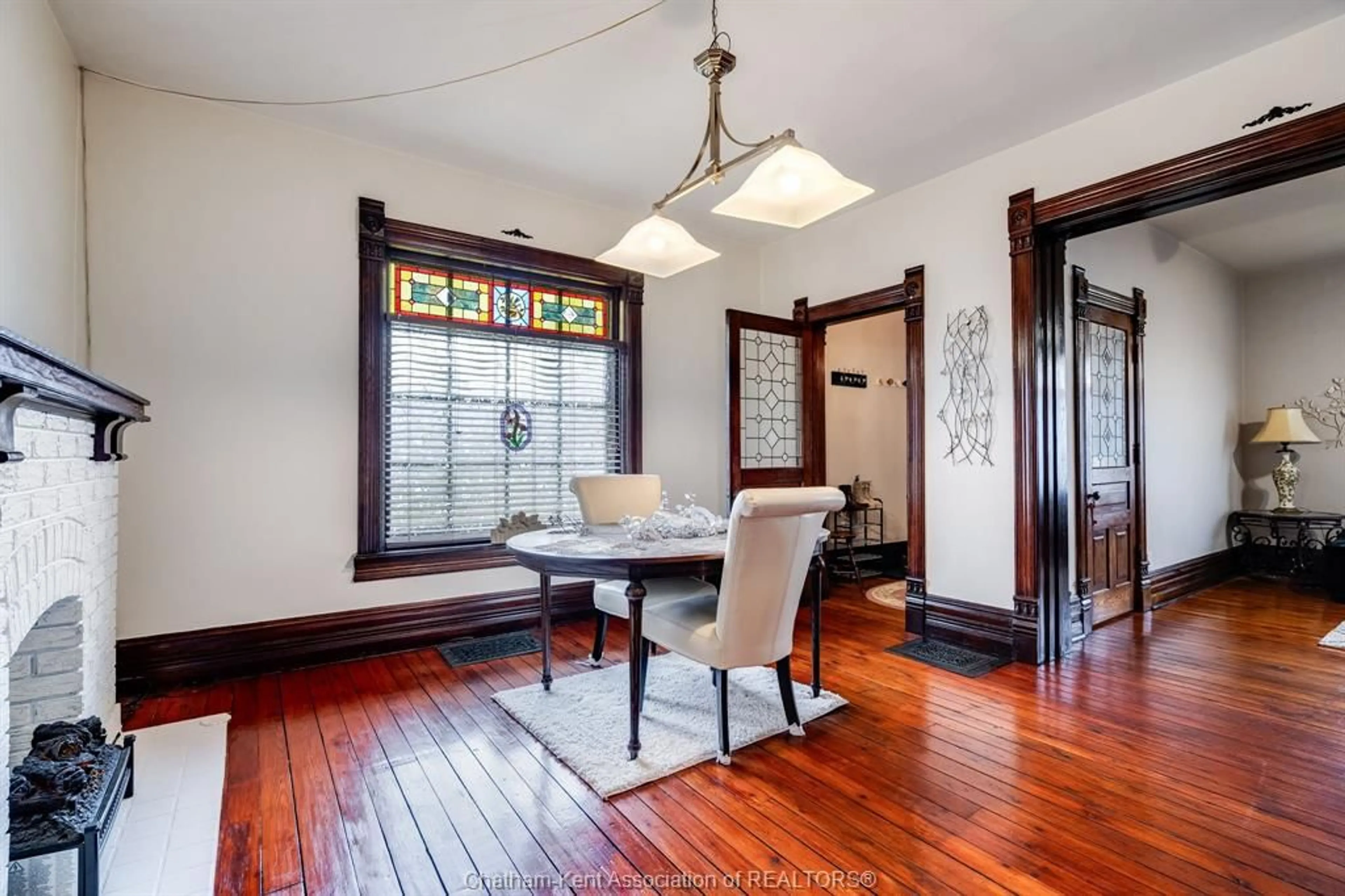 Dining room, wood/laminate floor for 3 Lansdowne Ave, Chatham Ontario N7M 4J2