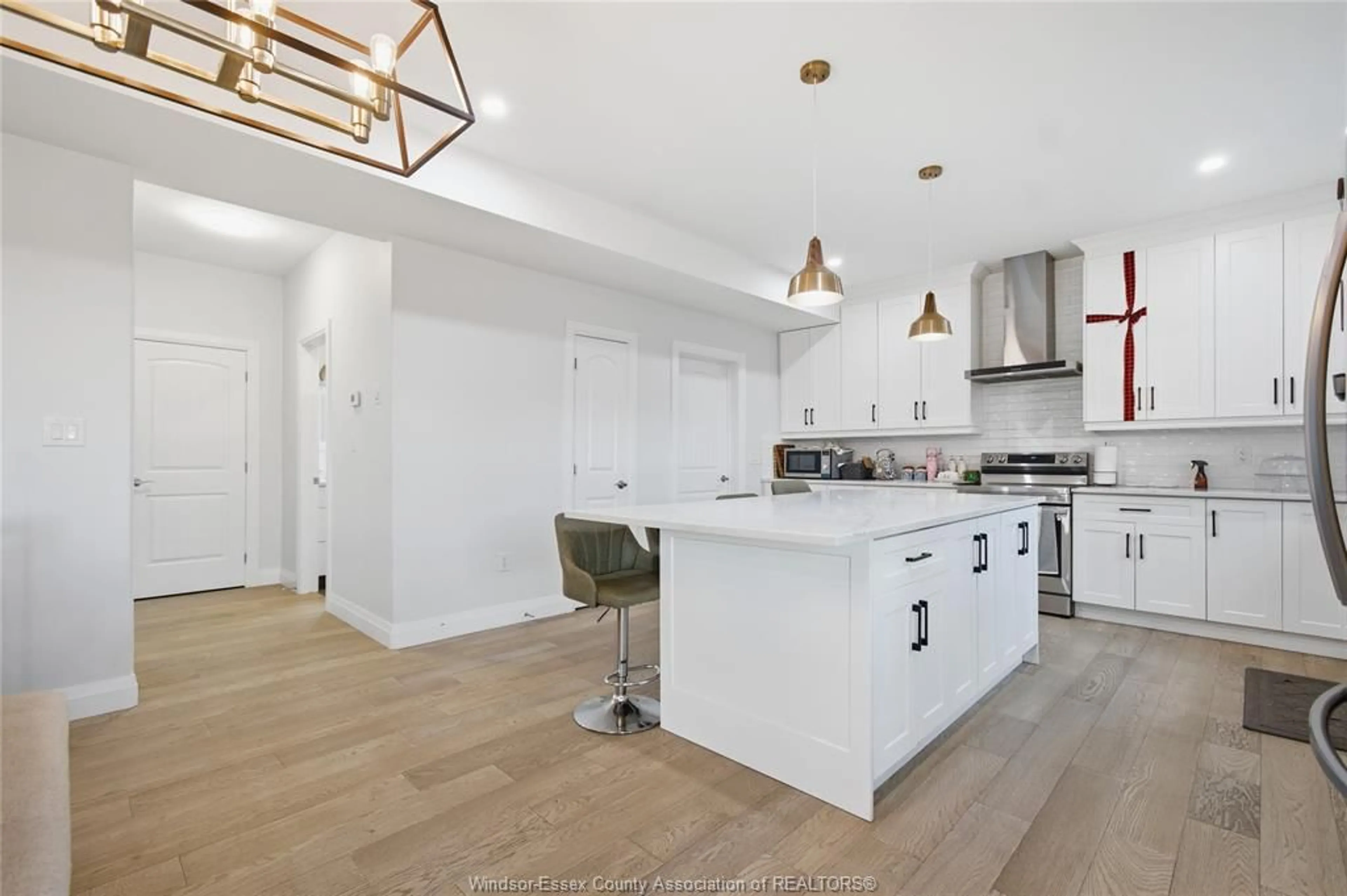 Open concept kitchen, unknown for 37 KINGSBRIDGE Dr, Amherstburg Ontario N9V 4A5