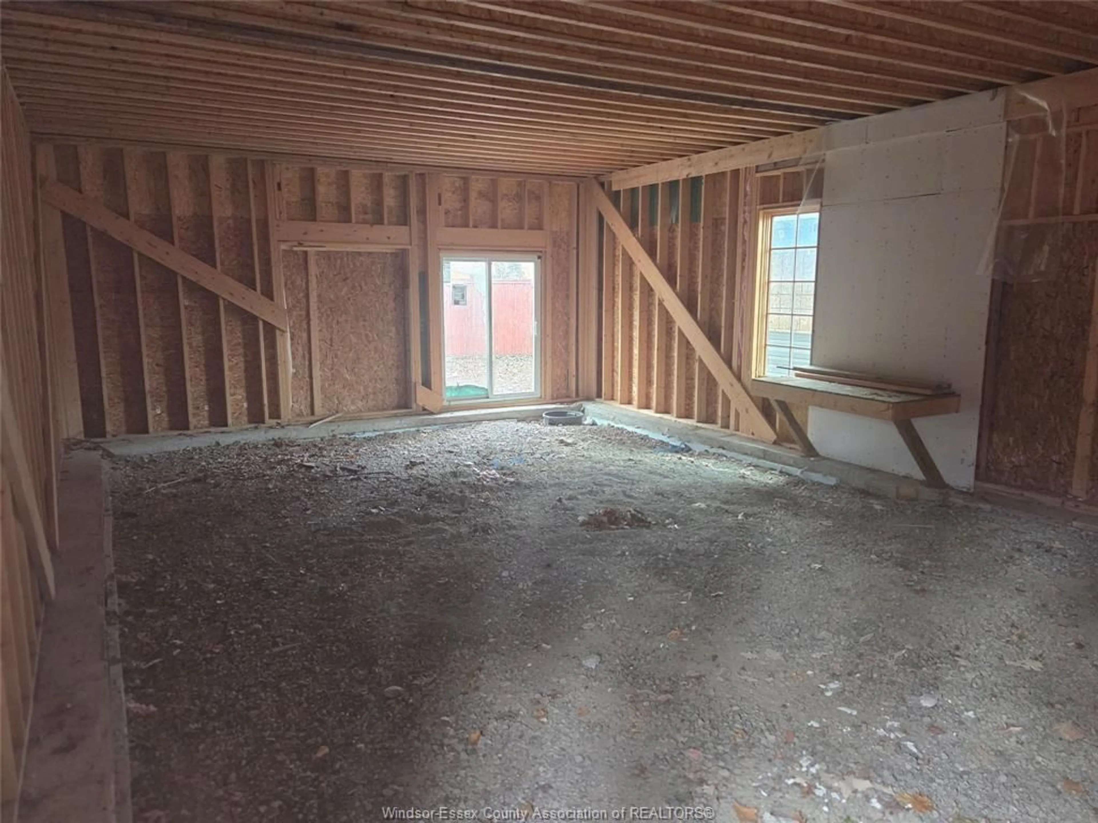 A pic of a room for 3315 Rankin Ave, Windsor Ontario N9E 3C2